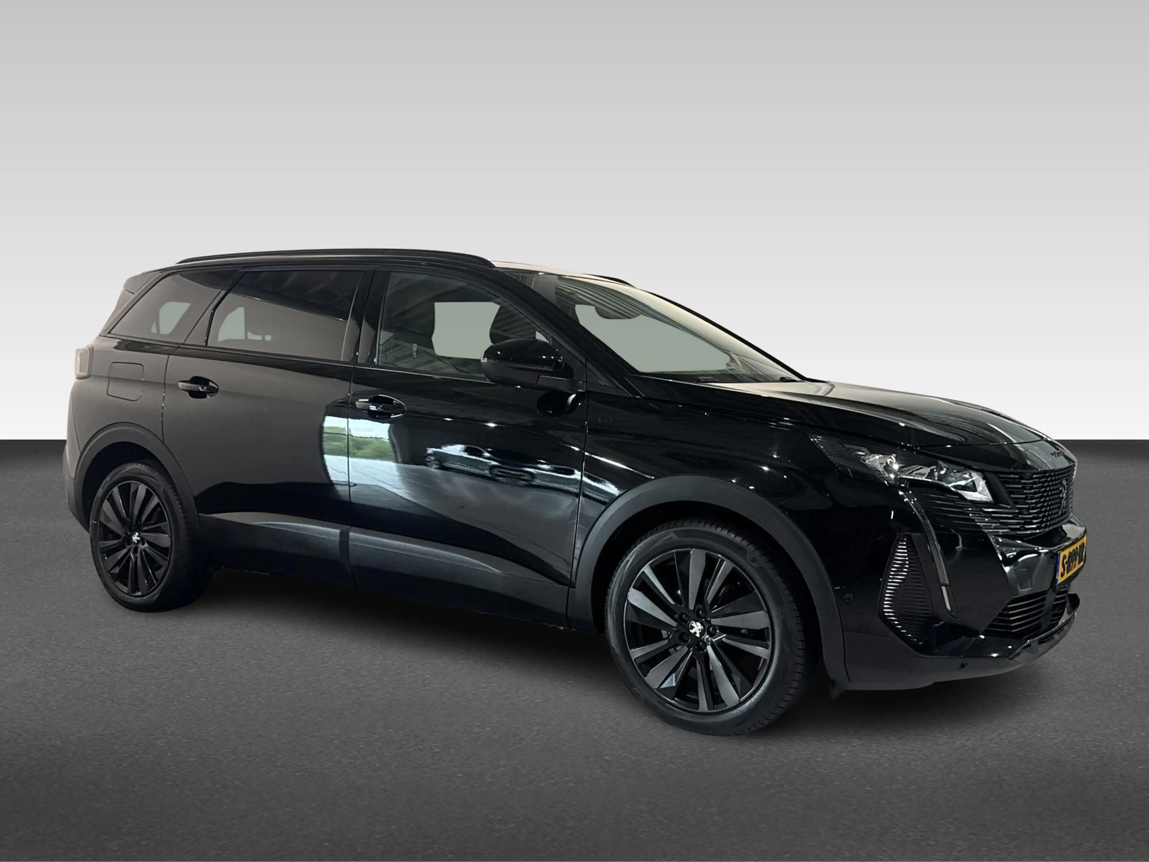 Peugeot 5008 1.2 PureTech GT 2023 — photo 8