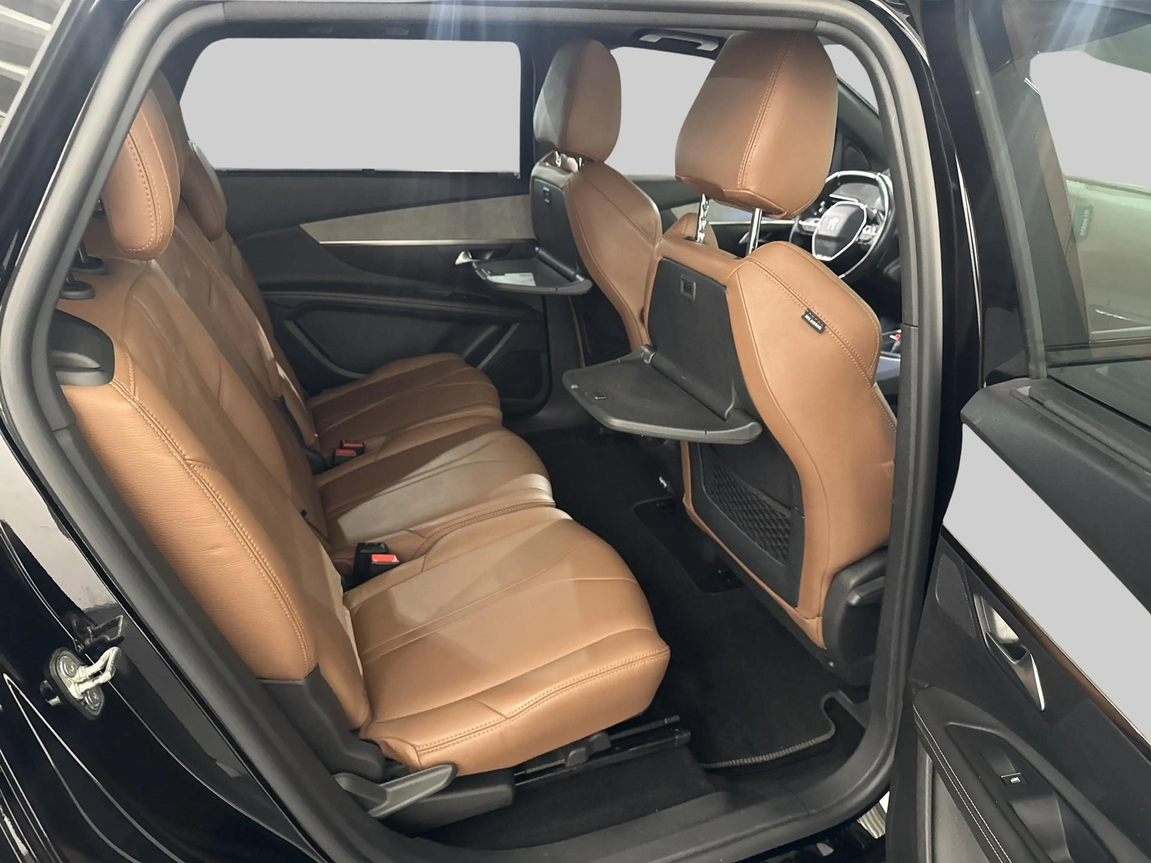 Peugeot 5008 1.2 PureTech GT 2023 — photo 14