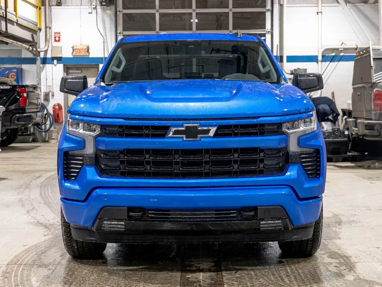 Chevrolet Silverado 1500 снимка Chevrolet Silverado 1500