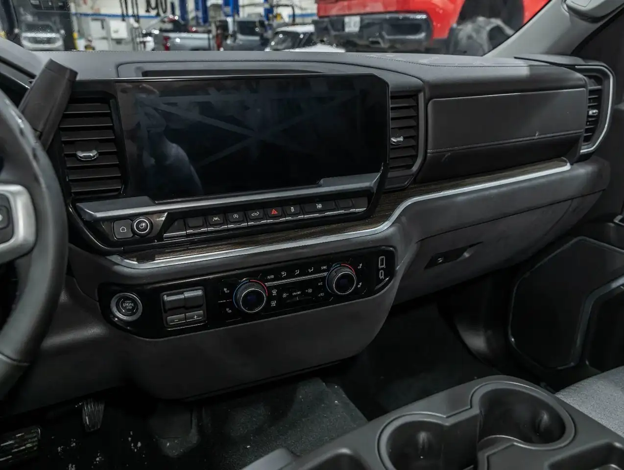 Chevrolet Silverado 1500 снимка Chevrolet Silverado 1500