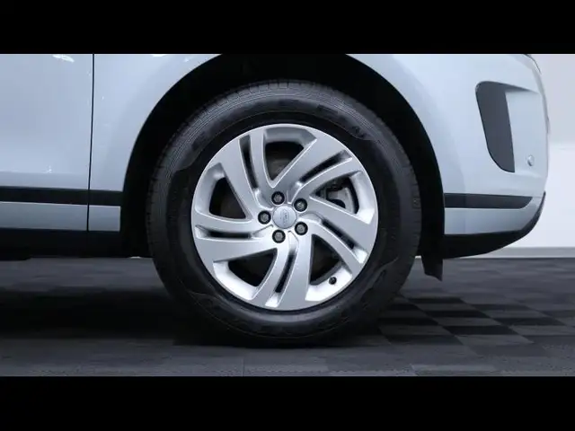 Land Rover Range Rover Evoque view 11