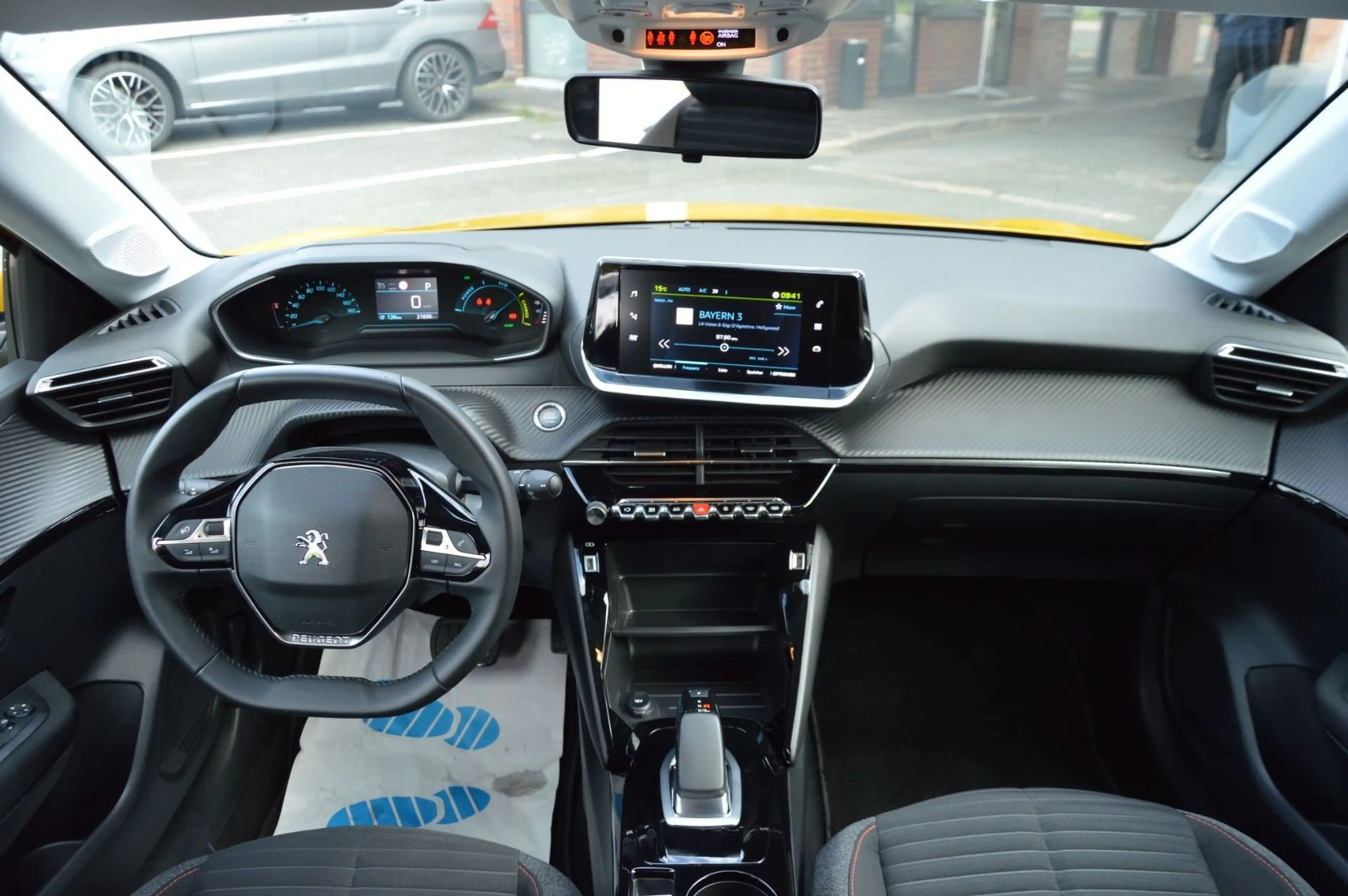 Peugeot e-208 Active Pack"11KW"PDC"TEMPOMAT" — photo 10