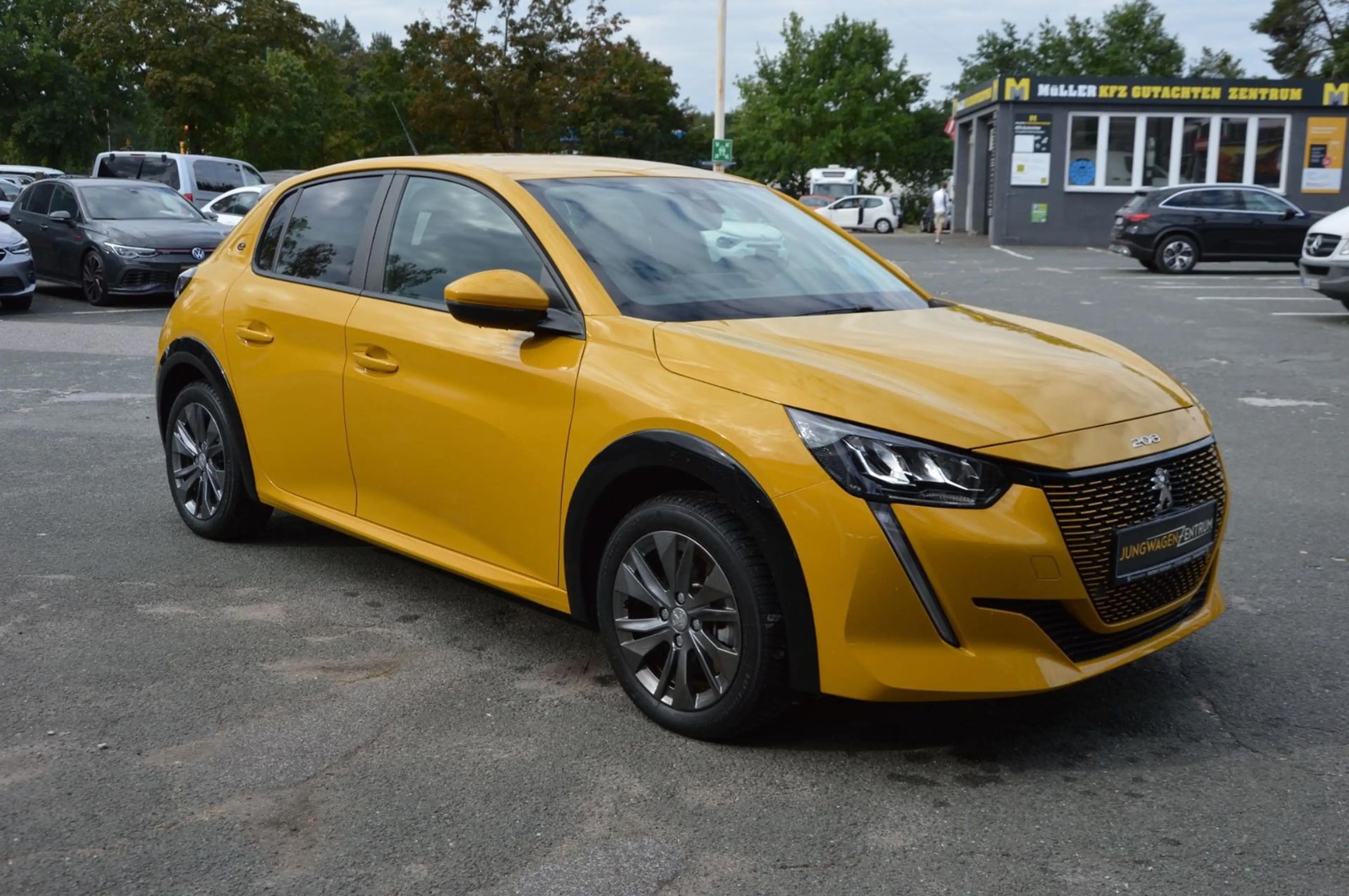 Peugeot e-208 Active Pack"11KW"PDC"TEMPOMAT" — photo 3