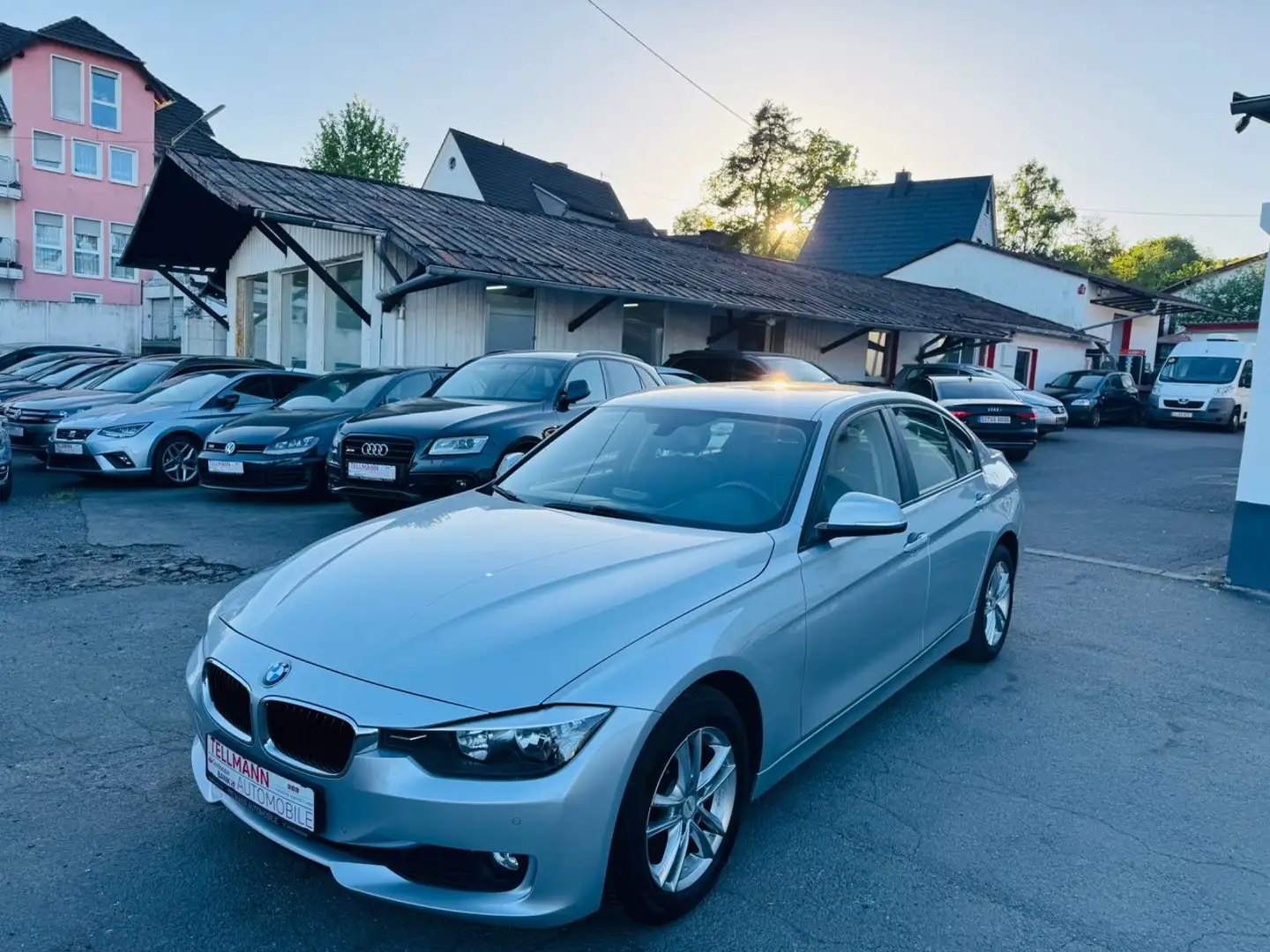 BMW 318 Baureihe 3 Lim. 318 d Argent - 1