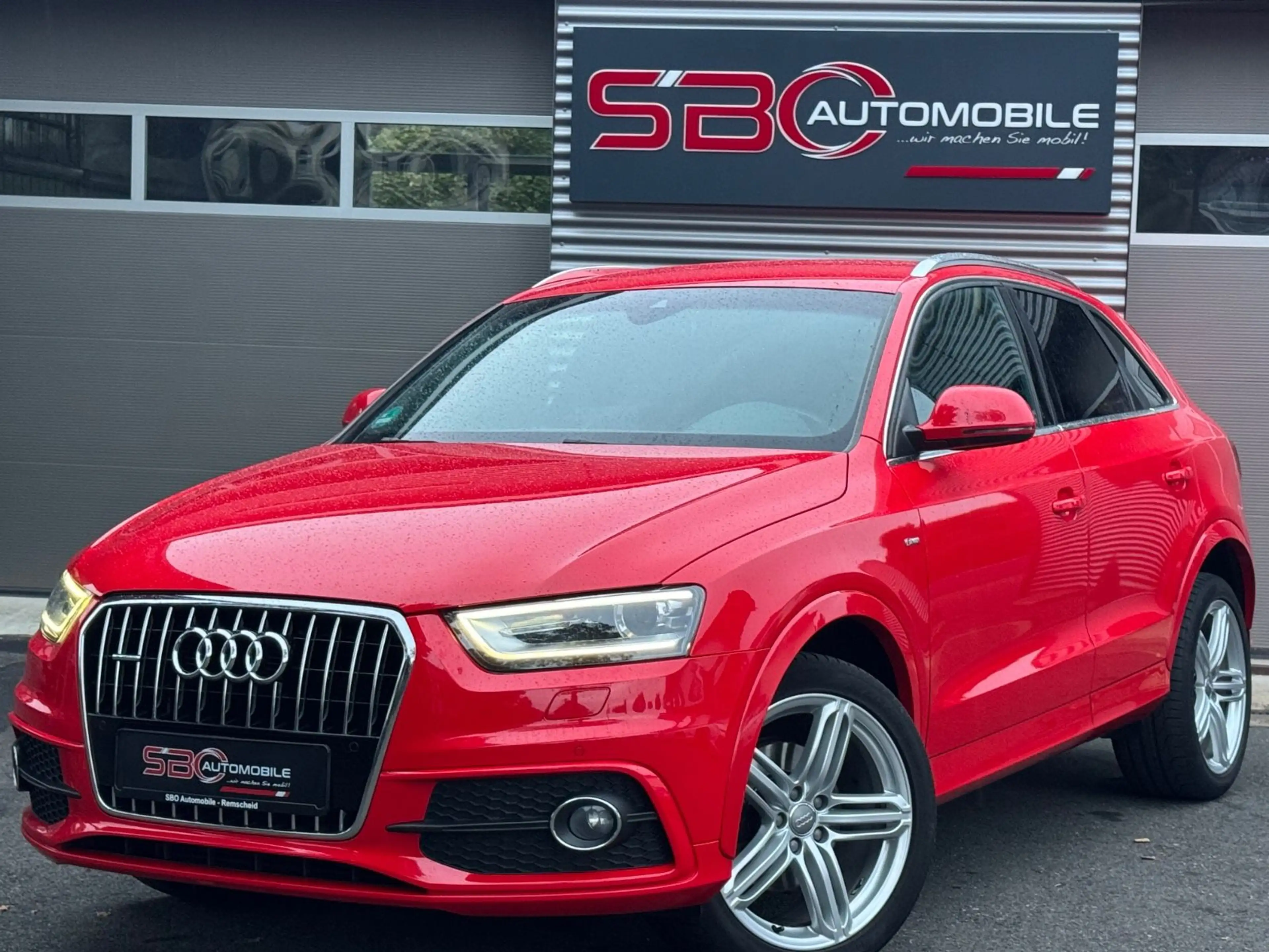 Audi Q3 2.0 TDI quattro/S line Sport / Plus — photo 2