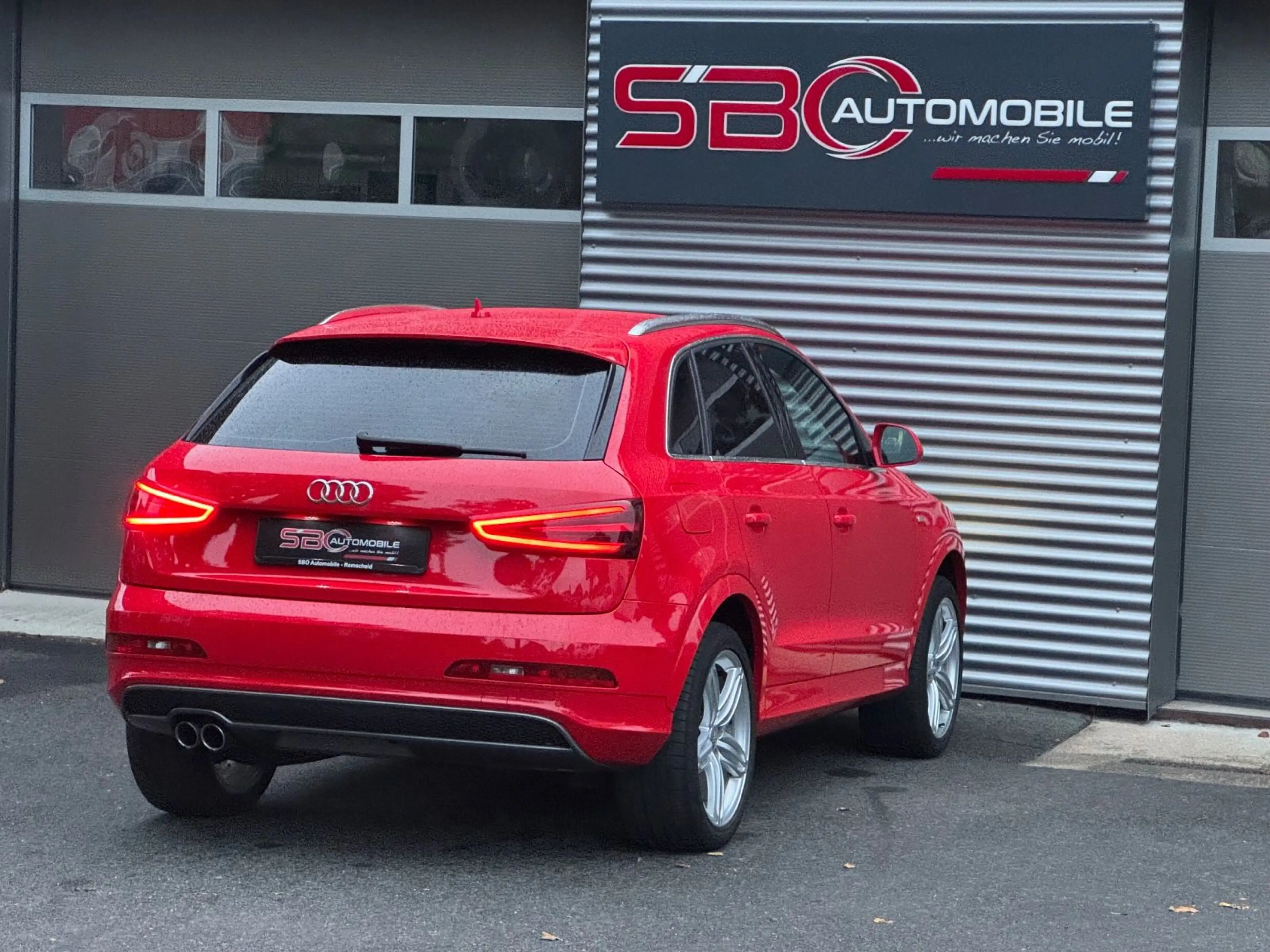 Audi Q3 2.0 TDI quattro/S line Sport / Plus — photo 6