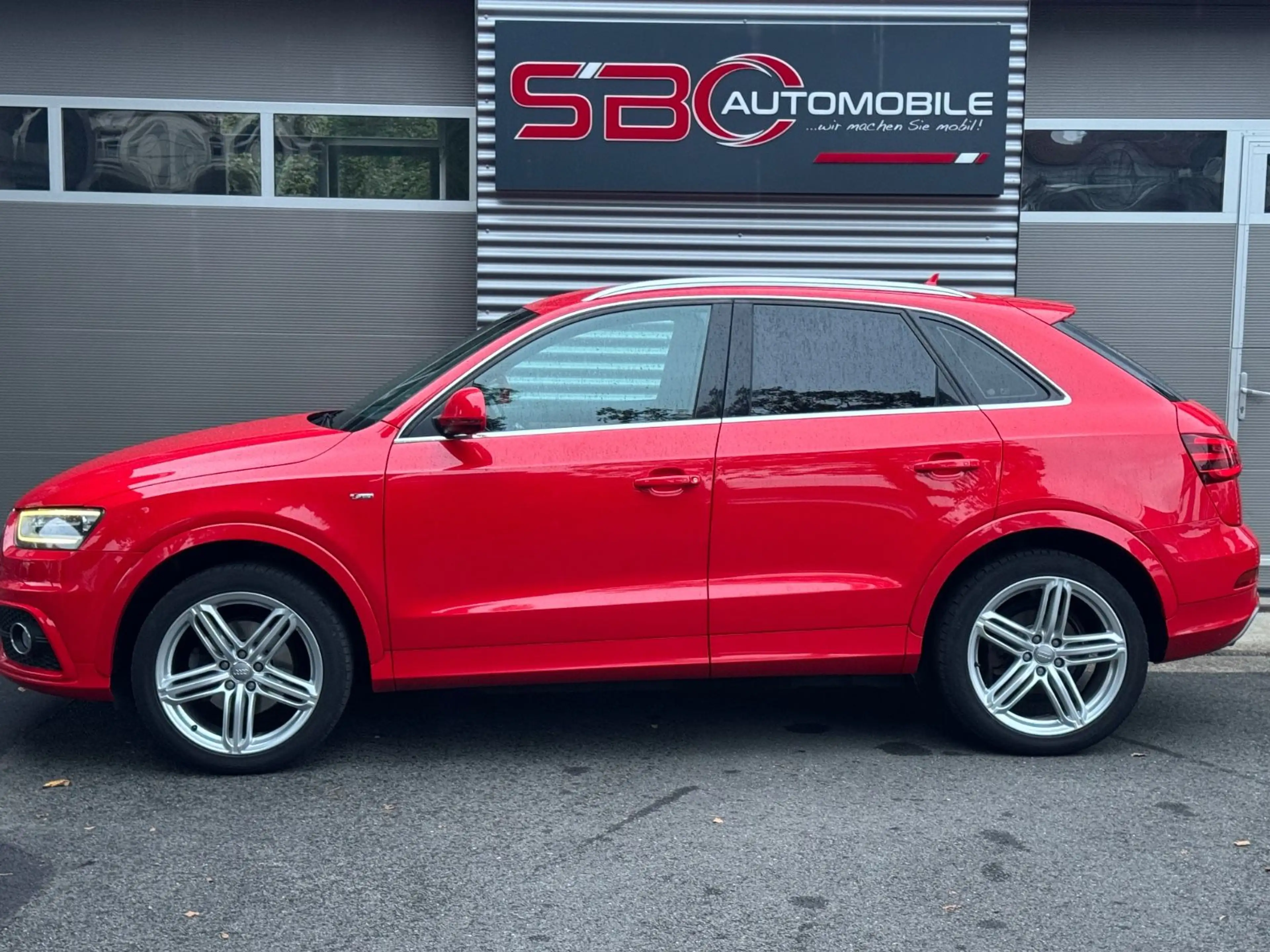 Audi Q3 2.0 TDI quattro/S line Sport / Plus — photo 3
