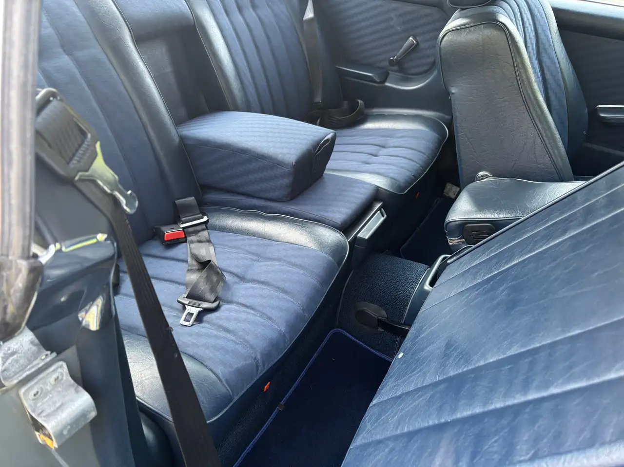 Mercedes-Benz 280 CE, foto 6