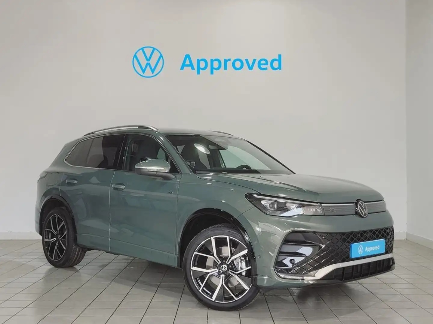 Volkswagen Tiguan 2.0TDI R-Line DSG 110kW Verde - 1
