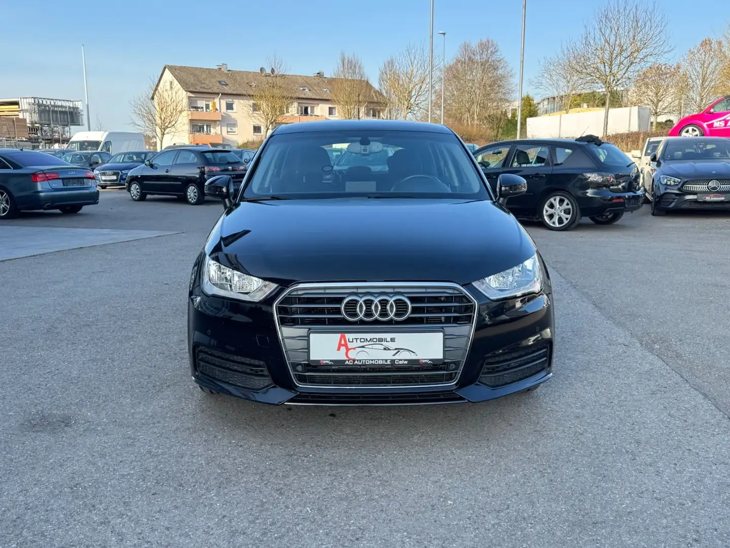 Audi A1 1.4TDI Sportback Aut. Navi_KlimAut_Sitzhz Schwarz - 2