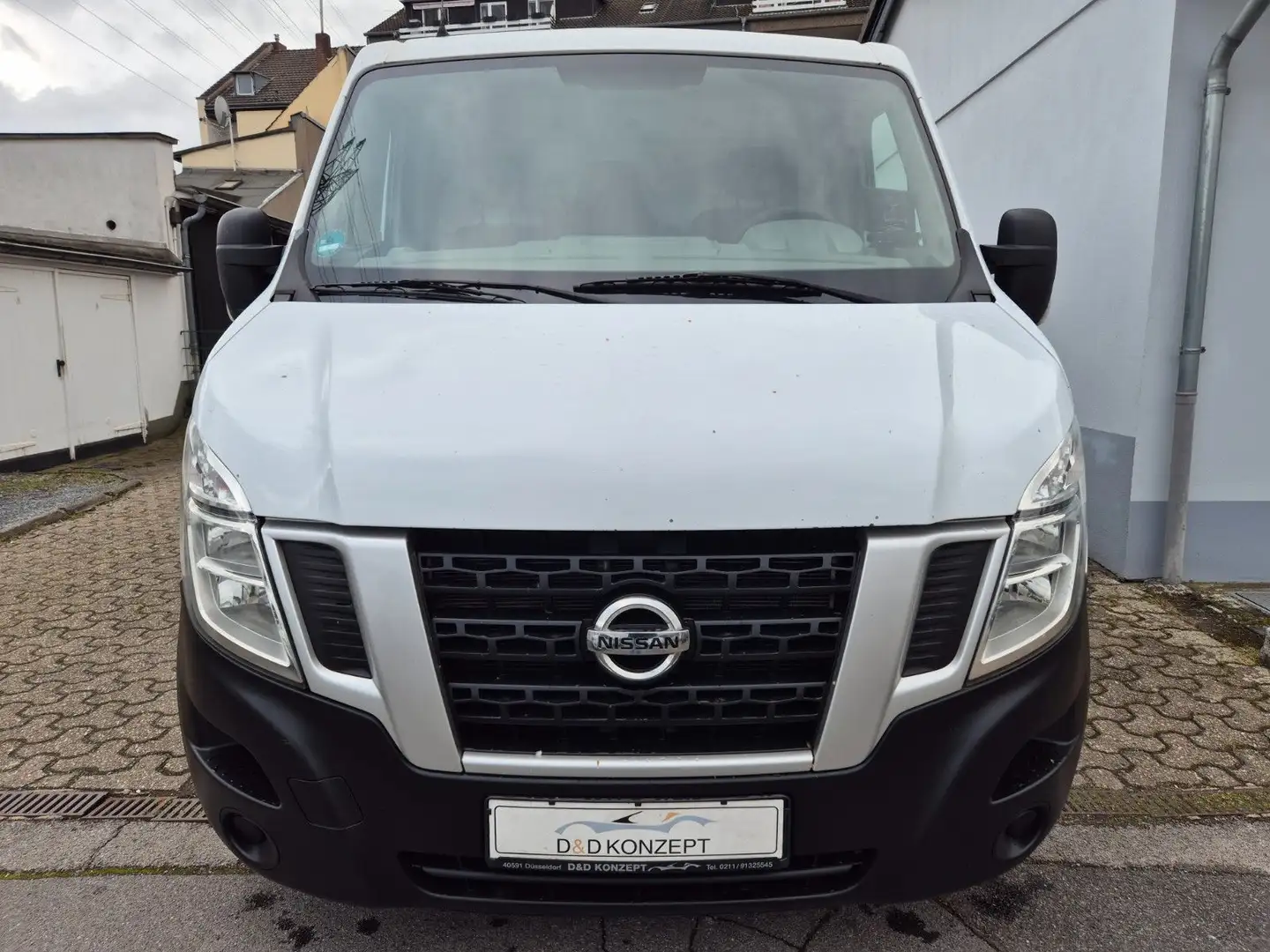 Nissan NV400 Kastenwagen L1H1*AHK 2500KG*Regale*Klima* - 2