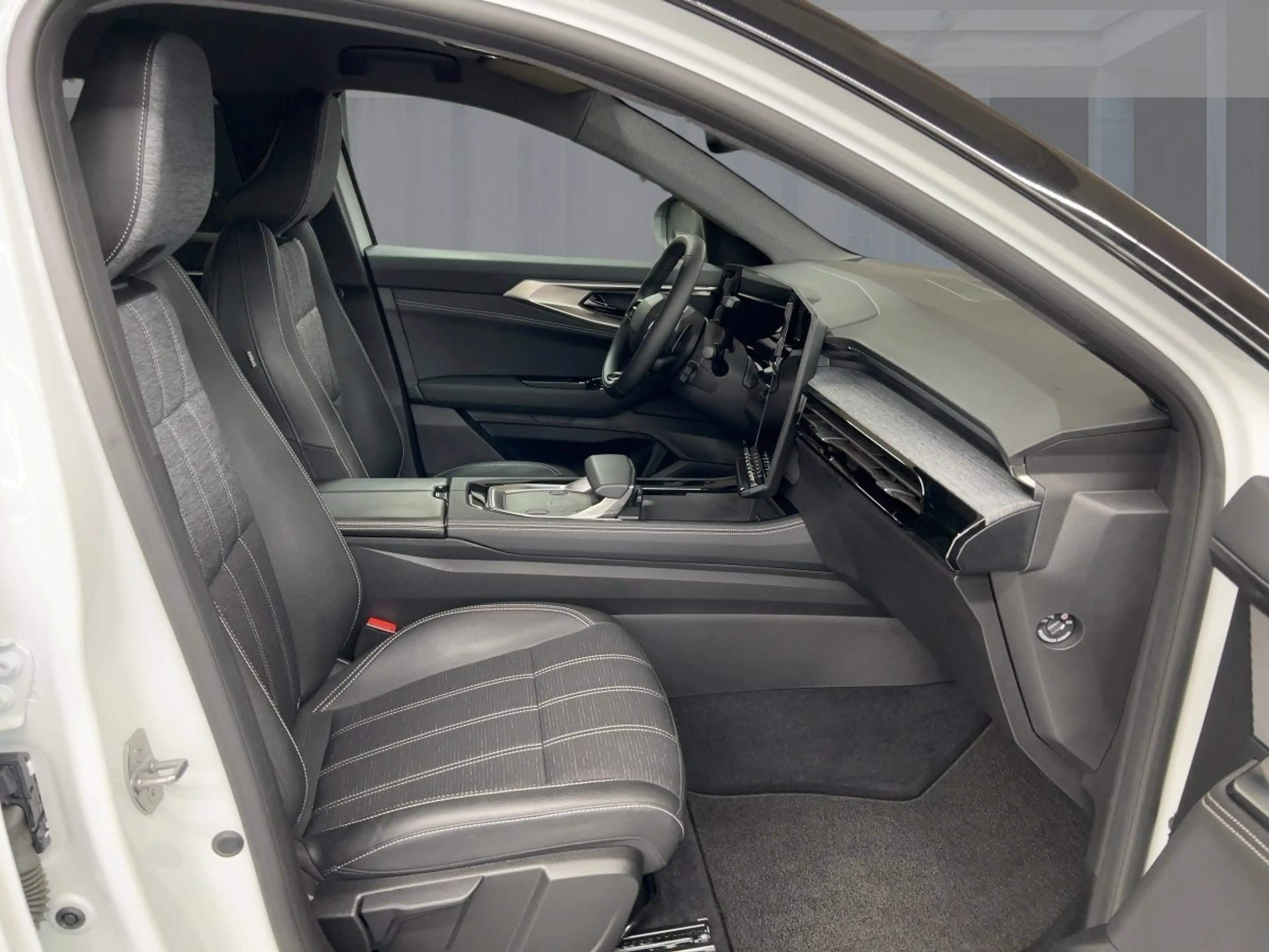 Renault Austral TECHNO TCe 160 AUTOMATIK LENKRAD BEHEIZBAR — photo 8