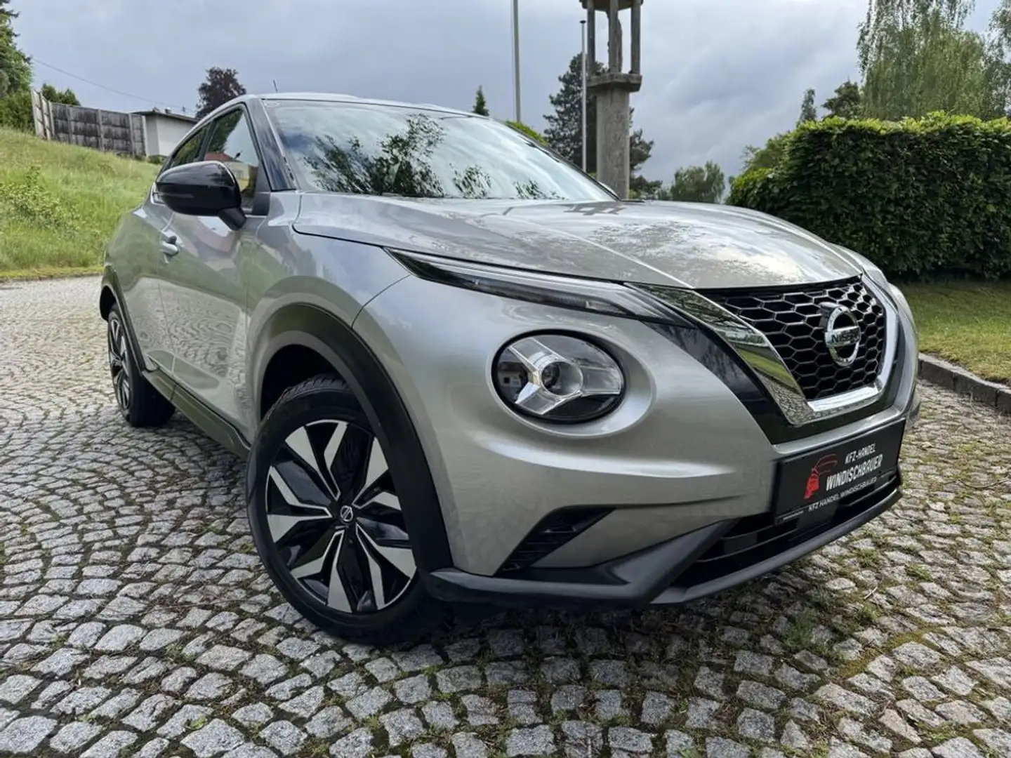 Nissan Juke Acenta KLIMA TEMPOMAT NAVI LED R-KAMERA Silver - 1