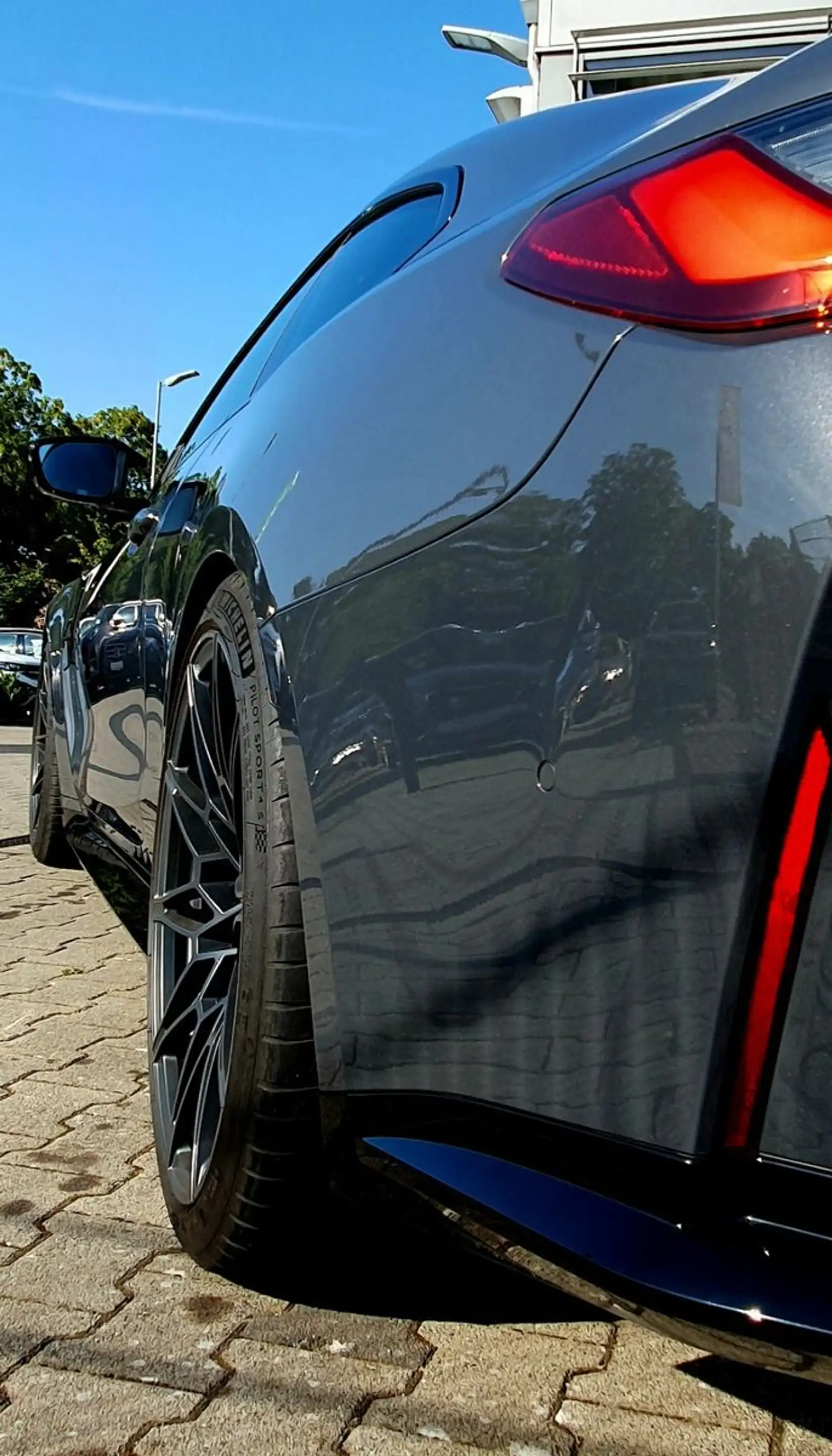 BMW M4 Coupe xDrive Competition 50 Jahre Jubiläum — photo 12