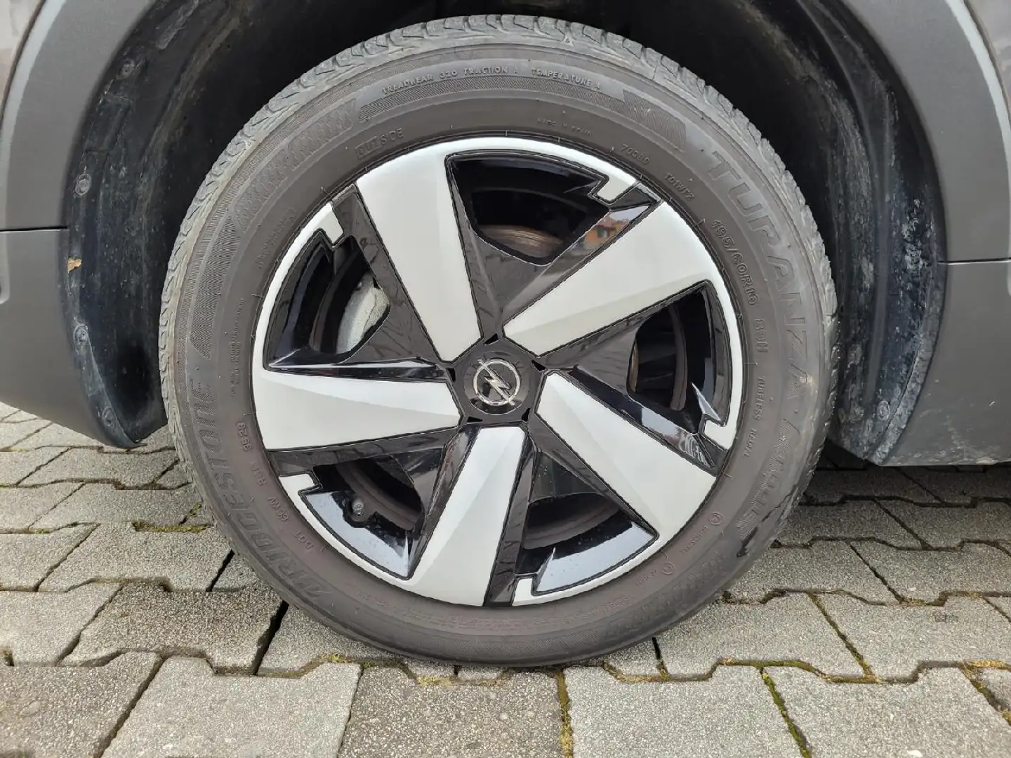 Opel Crossland Enjoy Grau - 2