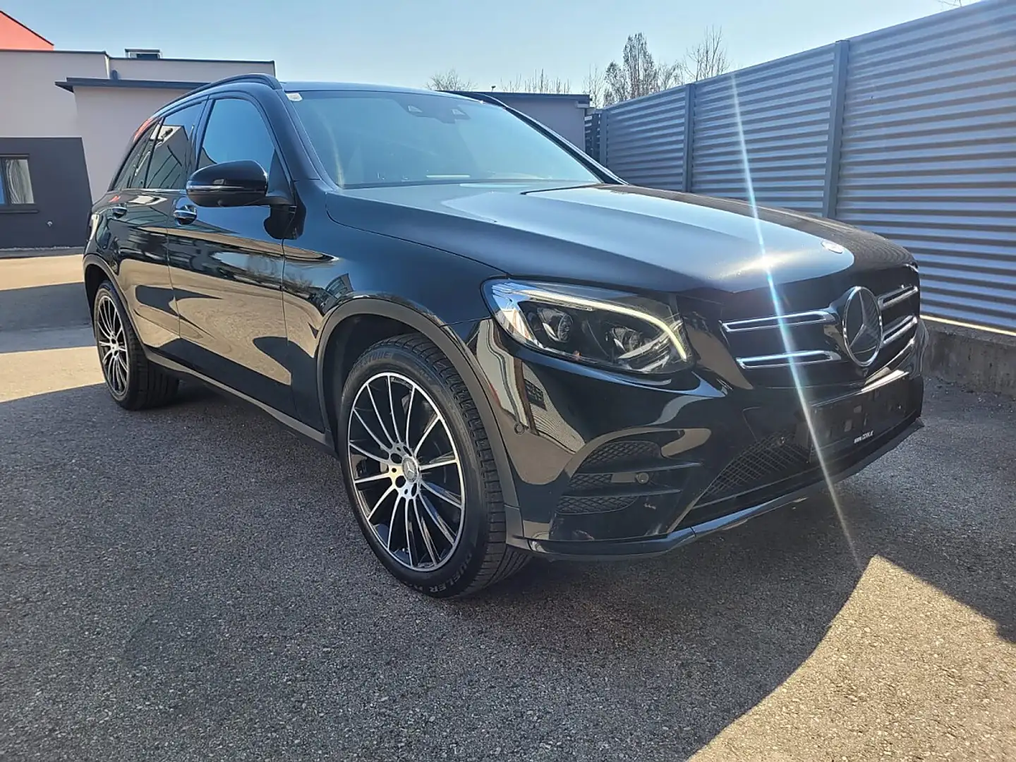 Mercedes-Benz GLC 250 d 4MATIC Aut. Braun - 1