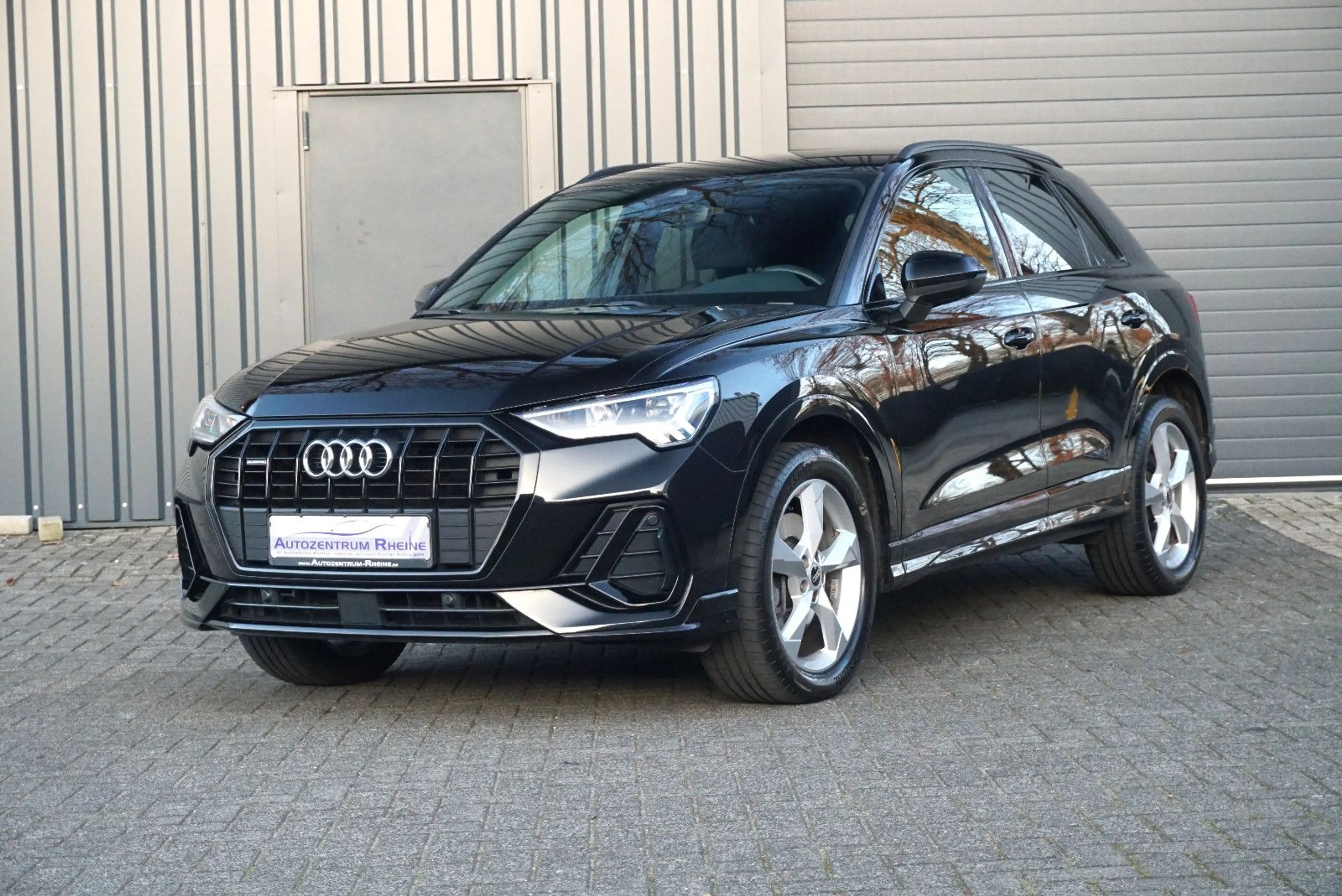 Audi Q3 40 TDI quattro S-line ACC Virtual LED AHK SHZ — photo 3