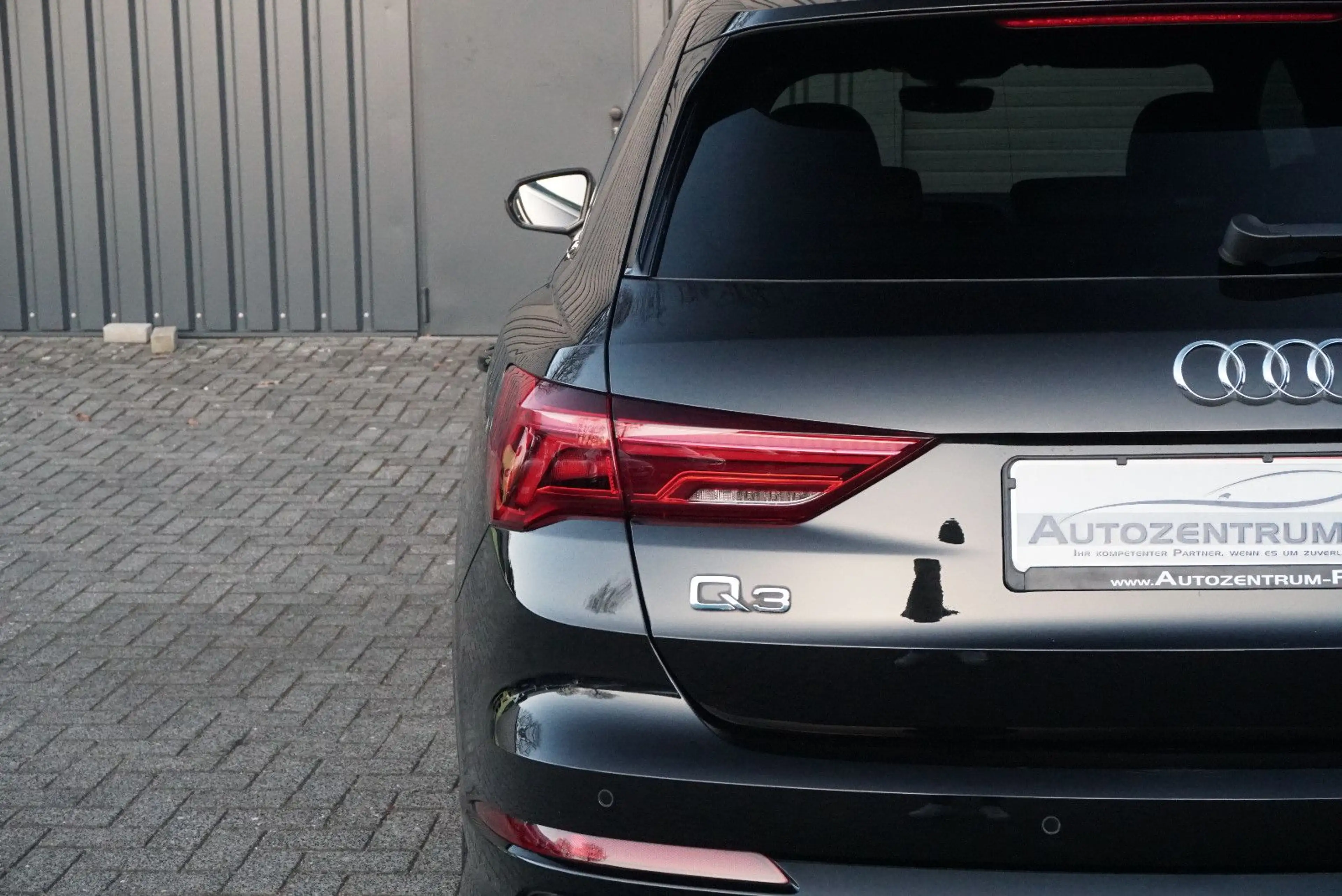 Audi Q3 40 TDI quattro S-line ACC Virtual LED AHK SHZ — photo 9