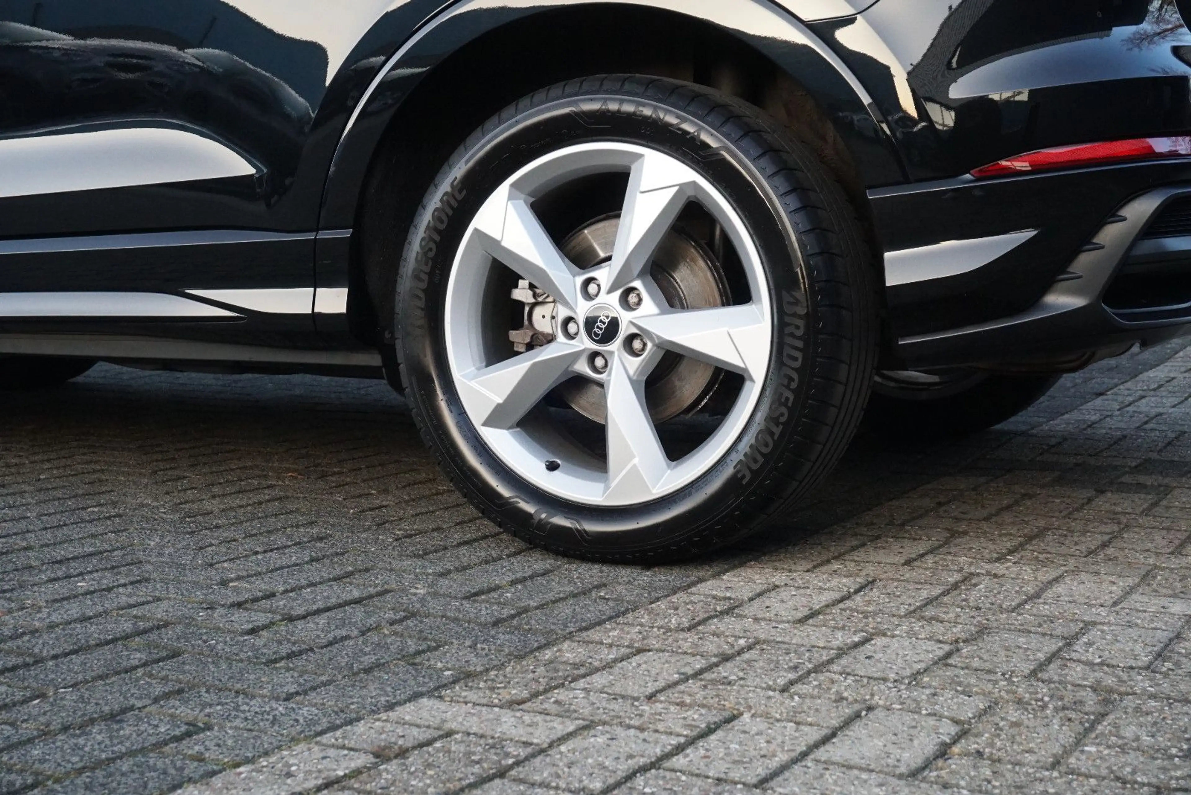 Audi Q3 40 TDI quattro S-line ACC Virtual LED AHK SHZ — photo 11