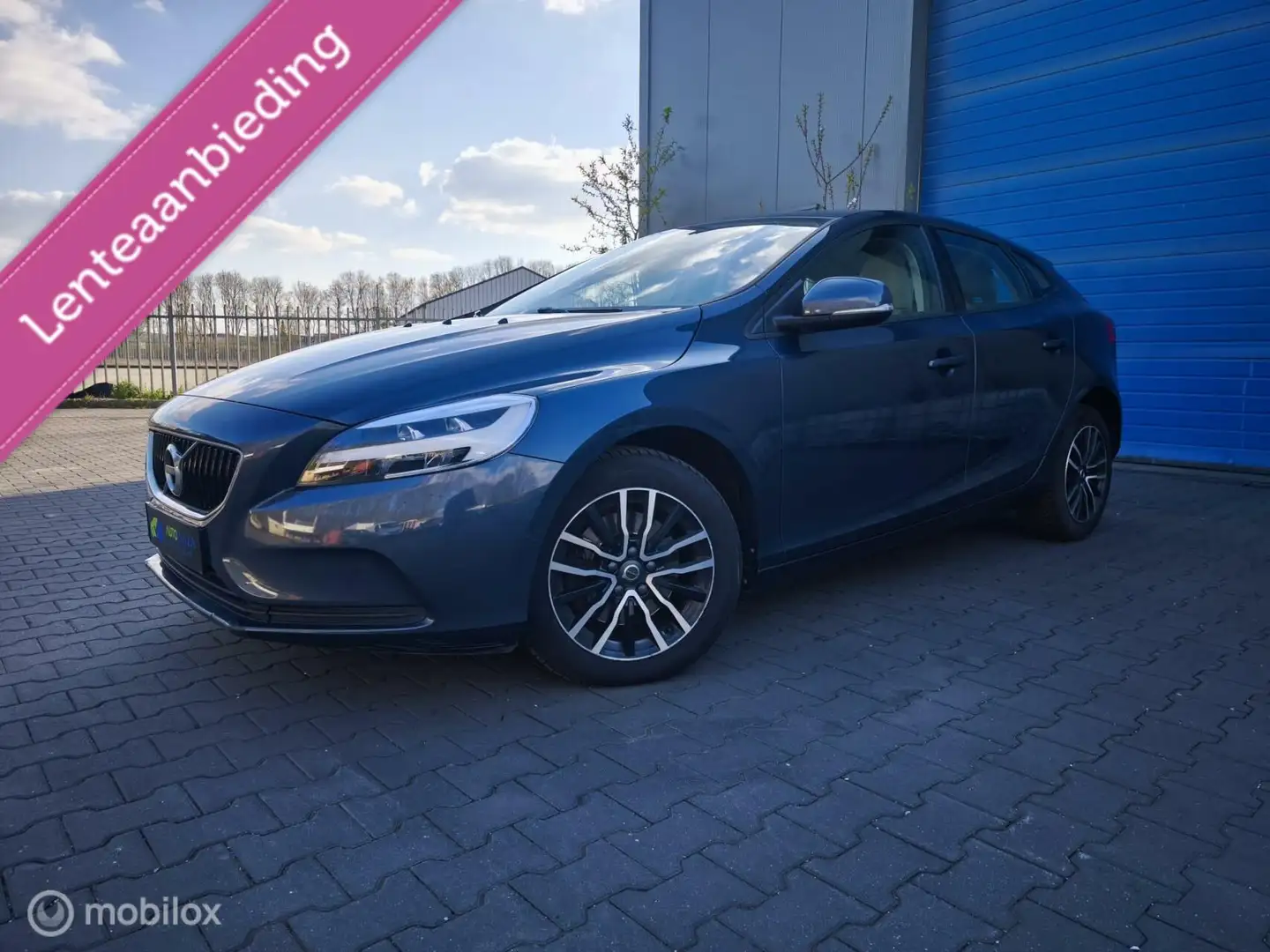 Volvo V40 2.0 T2 / Dealer onderhouden / Zeer Netjes ! Blau - 1