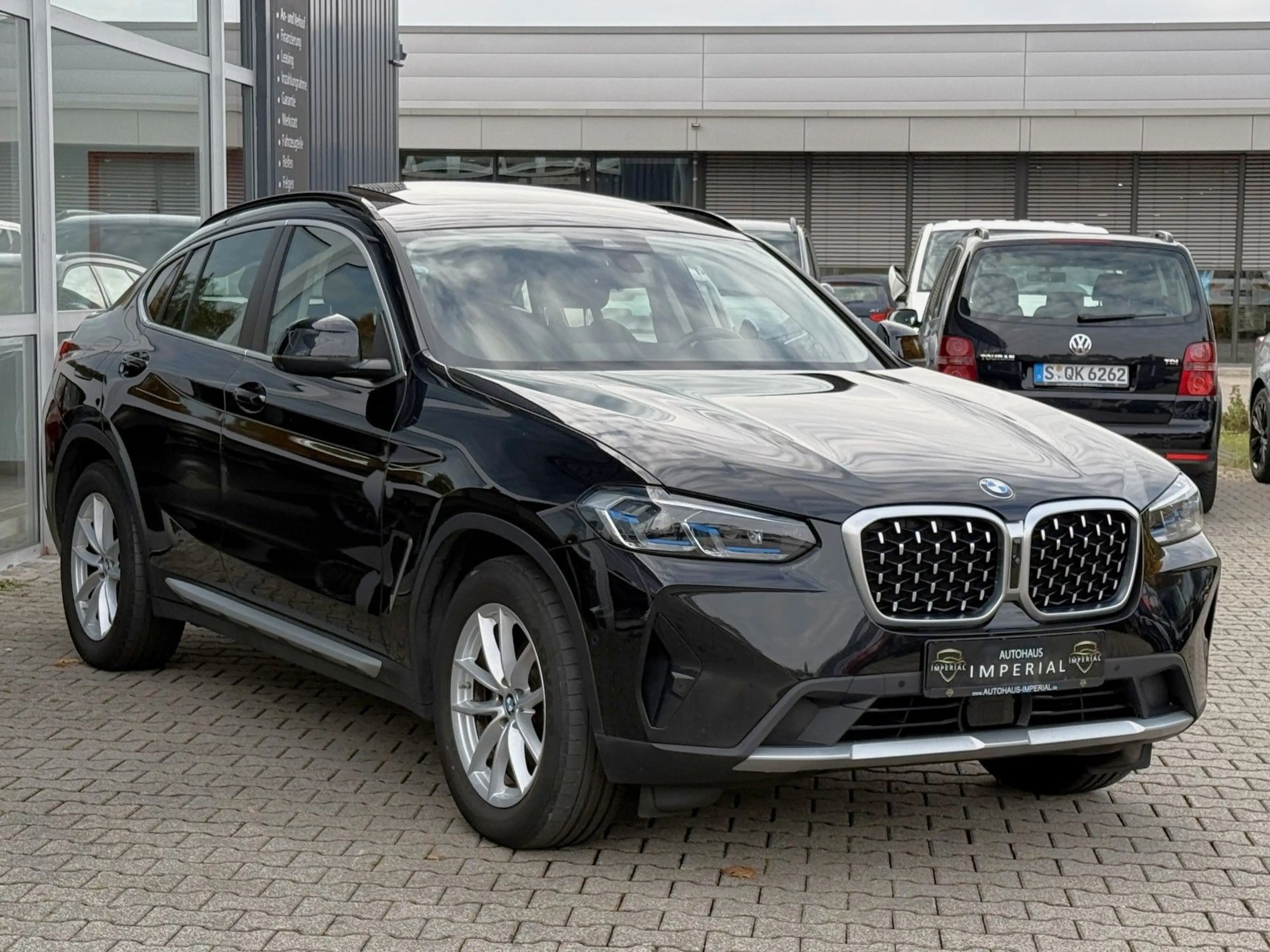 BMW X4 xDr 20d LEDER+PANO+HUD+ACC+360°+LASER+LC-PROF — photo 3