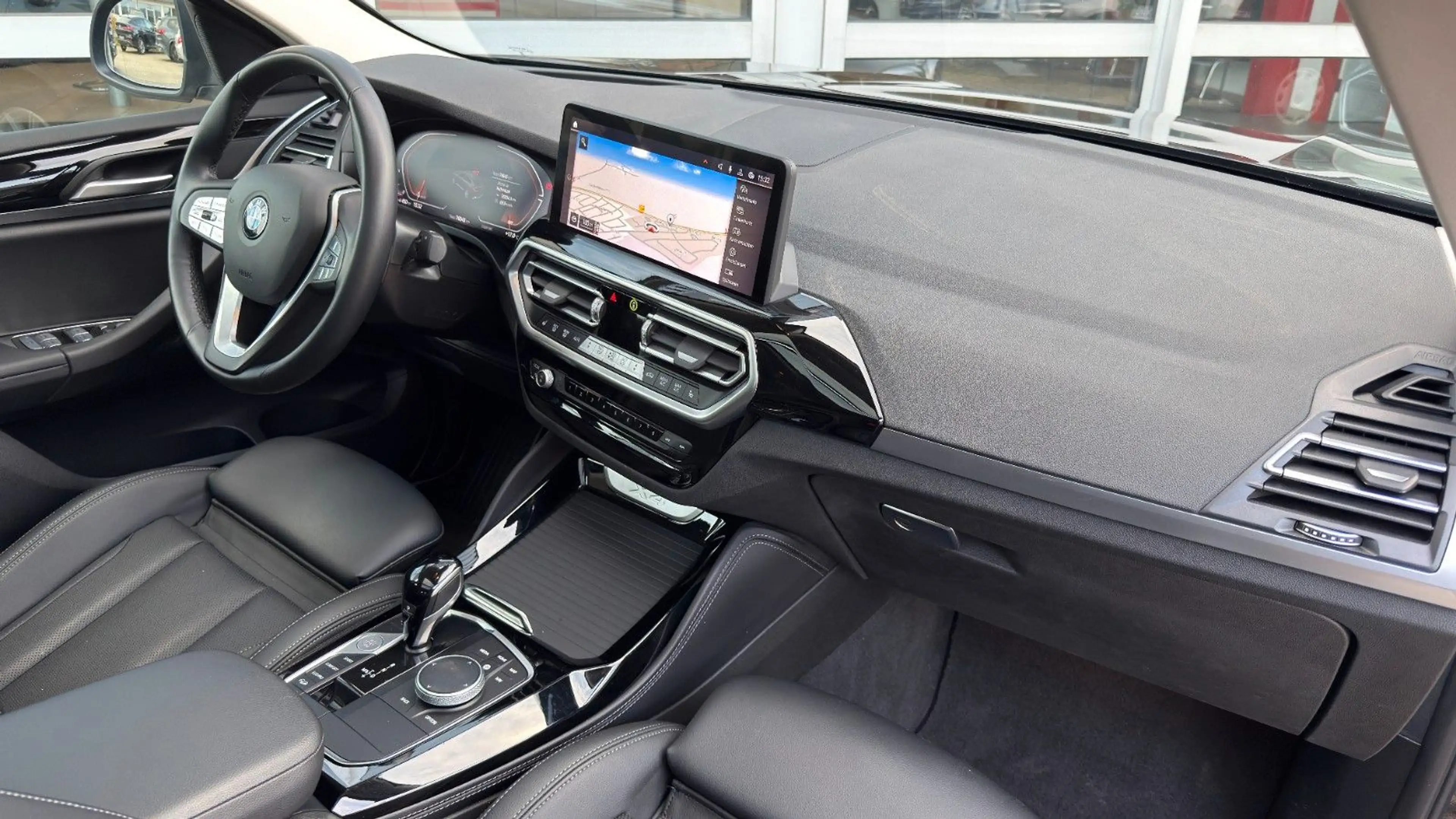BMW X4 xDr 20d LEDER+PANO+HUD+ACC+360°+LASER+LC-PROF — photo 12