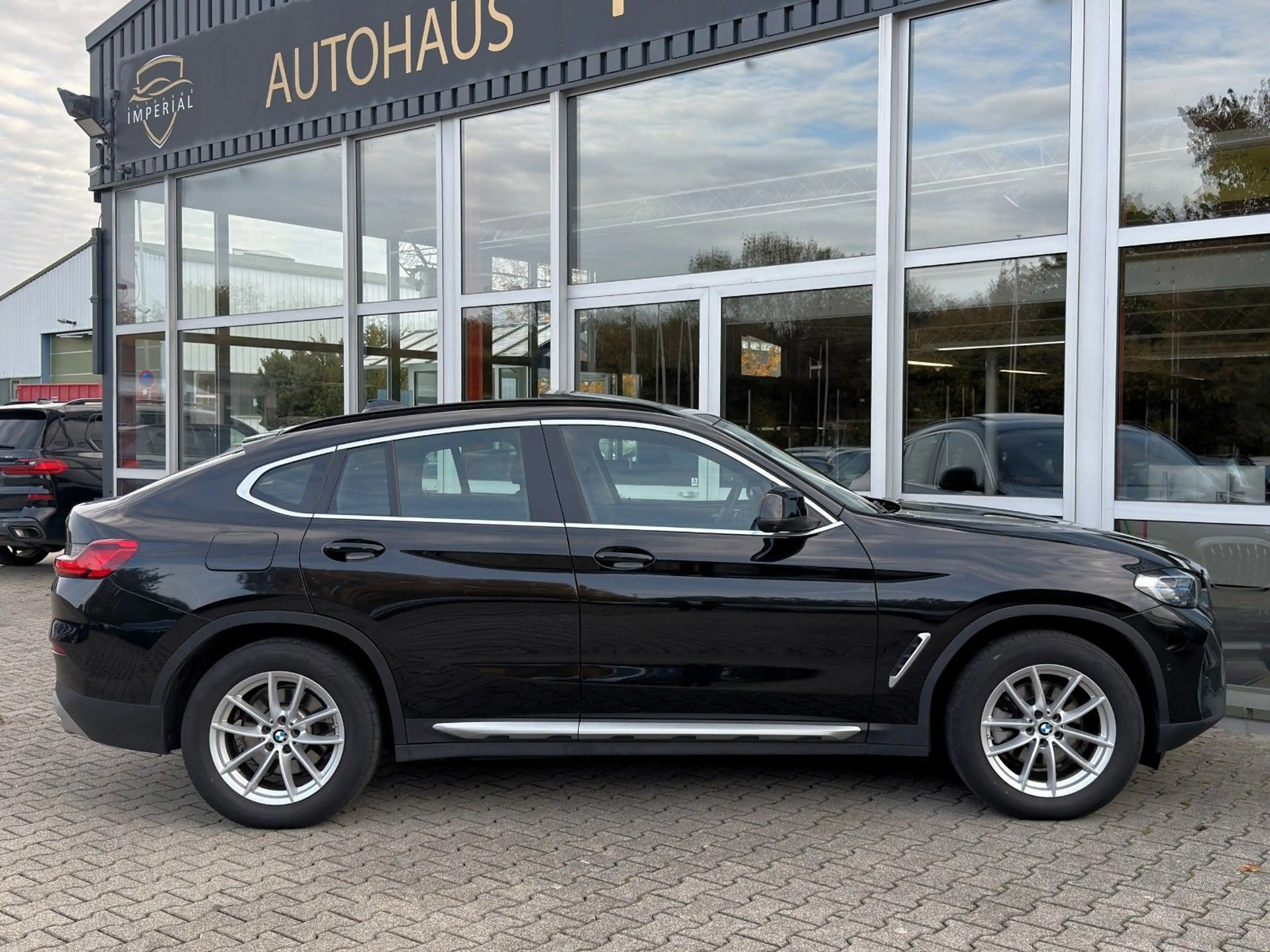 BMW X4 xDr 20d LEDER+PANO+HUD+ACC+360°+LASER+LC-PROF — photo 8