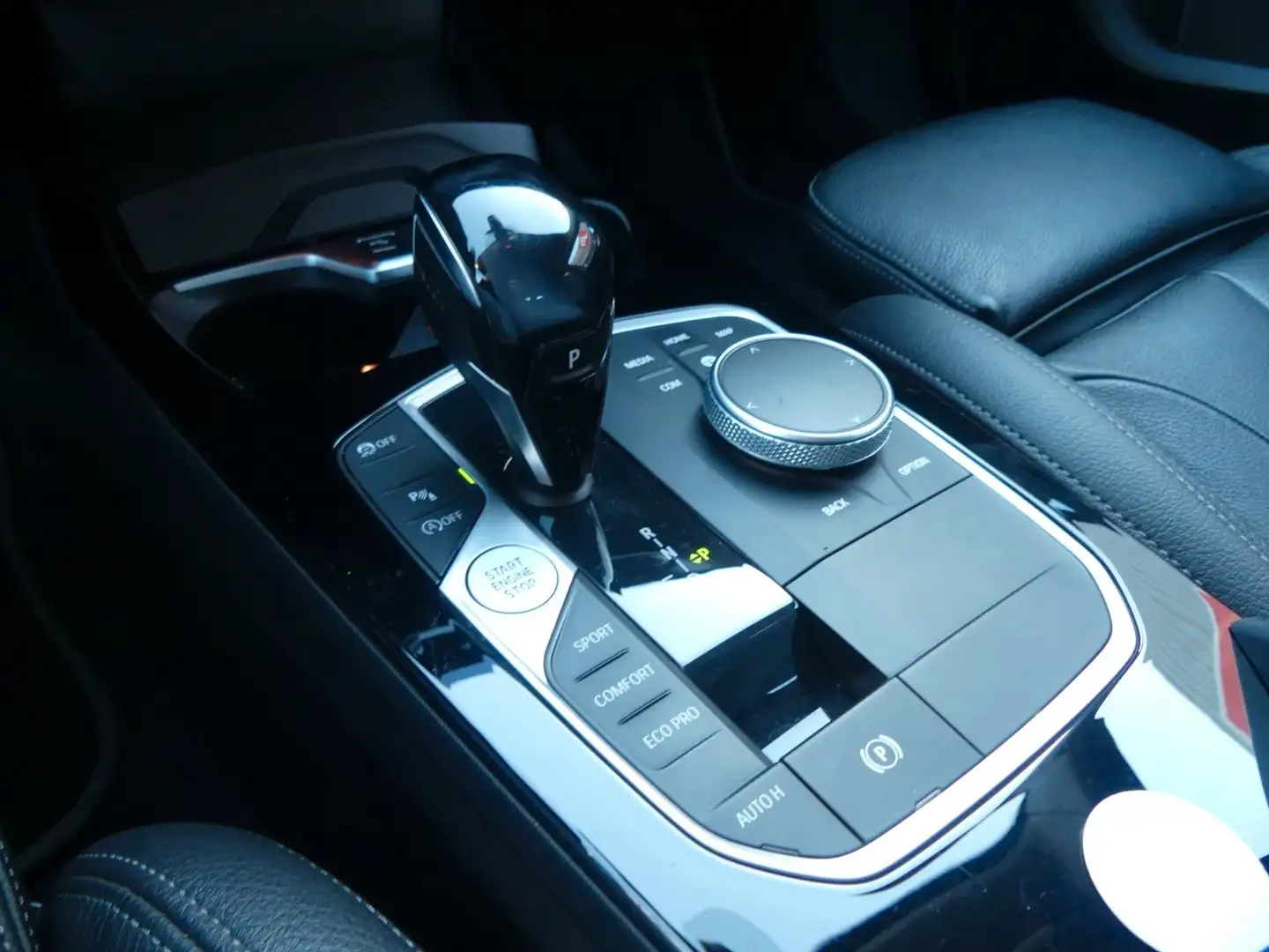 BMW 120 xDrive Sport Line Sportsitze*virtual*Navi Blau - 2