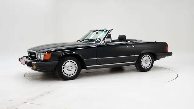 Mercedes-Benz SL 560 '88 CH91144