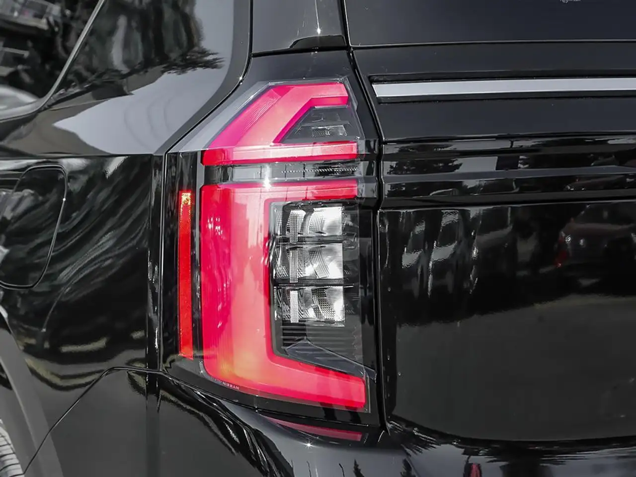 Nissan Armada снимка Nissan Armada