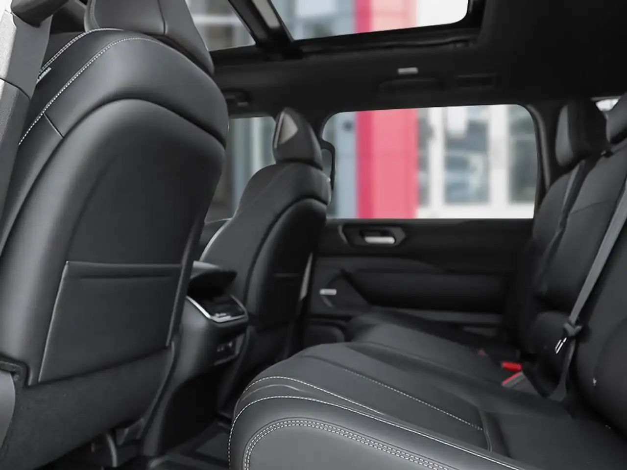 Nissan Armada снимка Nissan Armada