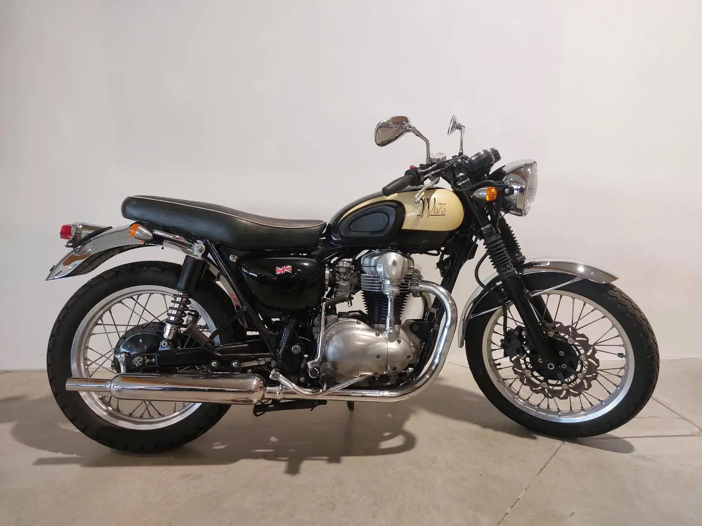 Kawasaki W 650 Modèle 675 Nero - 1