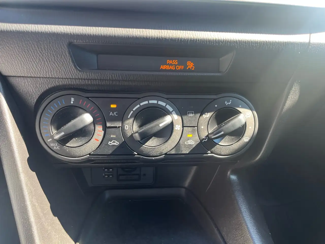 Mazda 3 снимка Mazda 3
