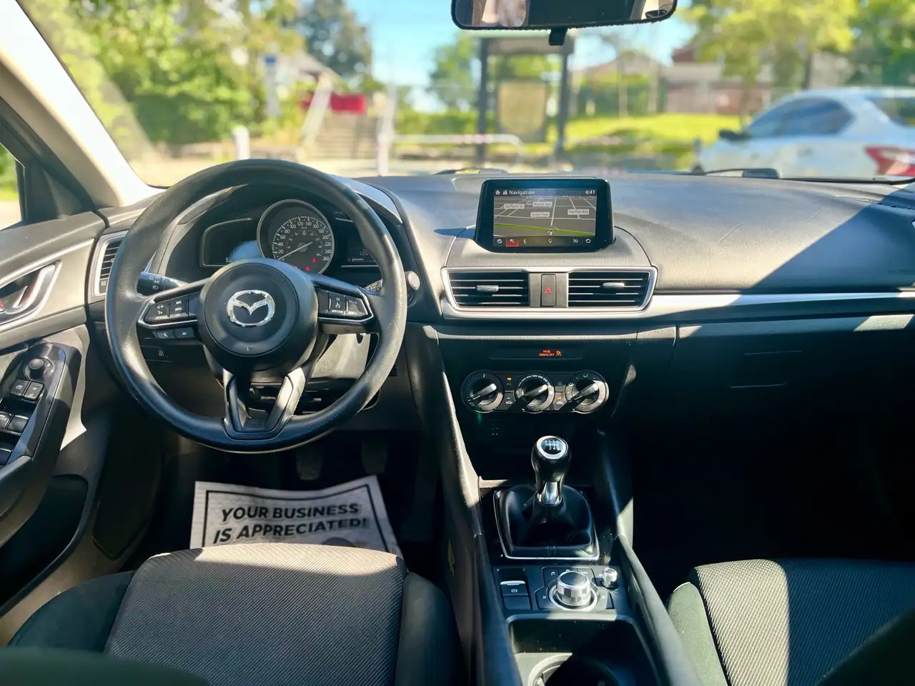 Mazda 3 снимка Mazda 3