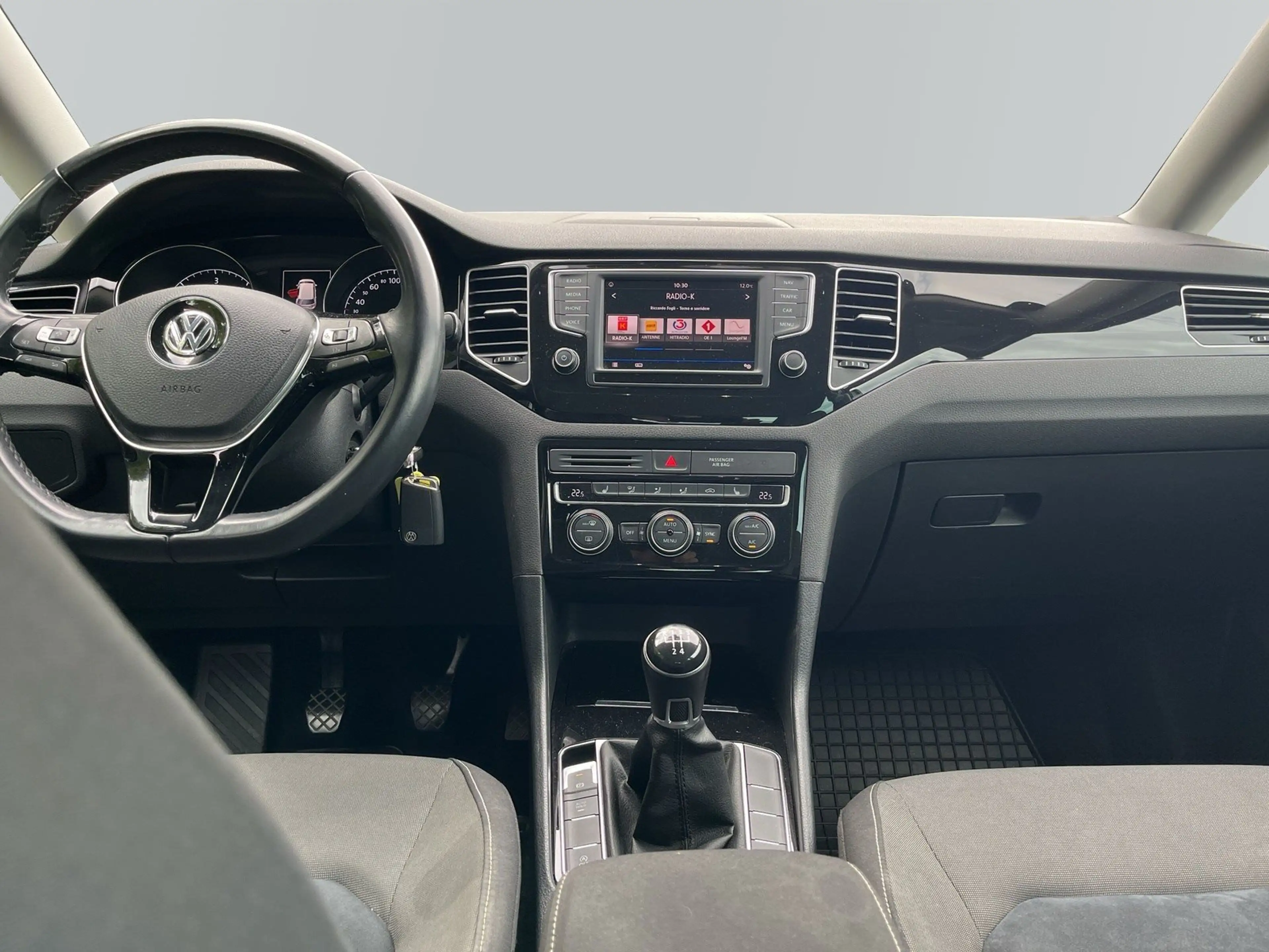 Volkswagen Golf Sportsvan VII Highline BMT/Start-Stop — photo 13