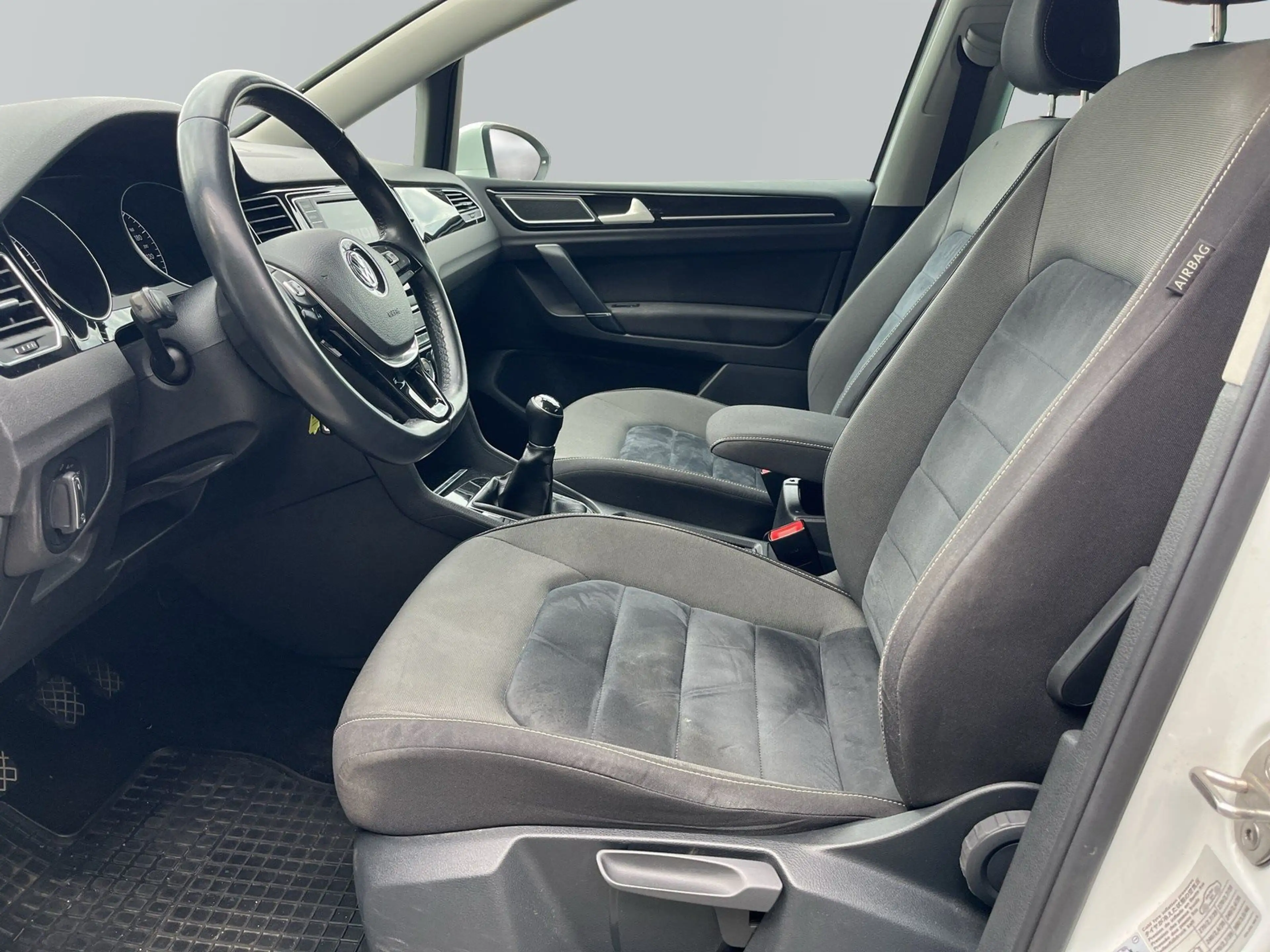 Volkswagen Golf Sportsvan VII Highline BMT/Start-Stop — photo 12