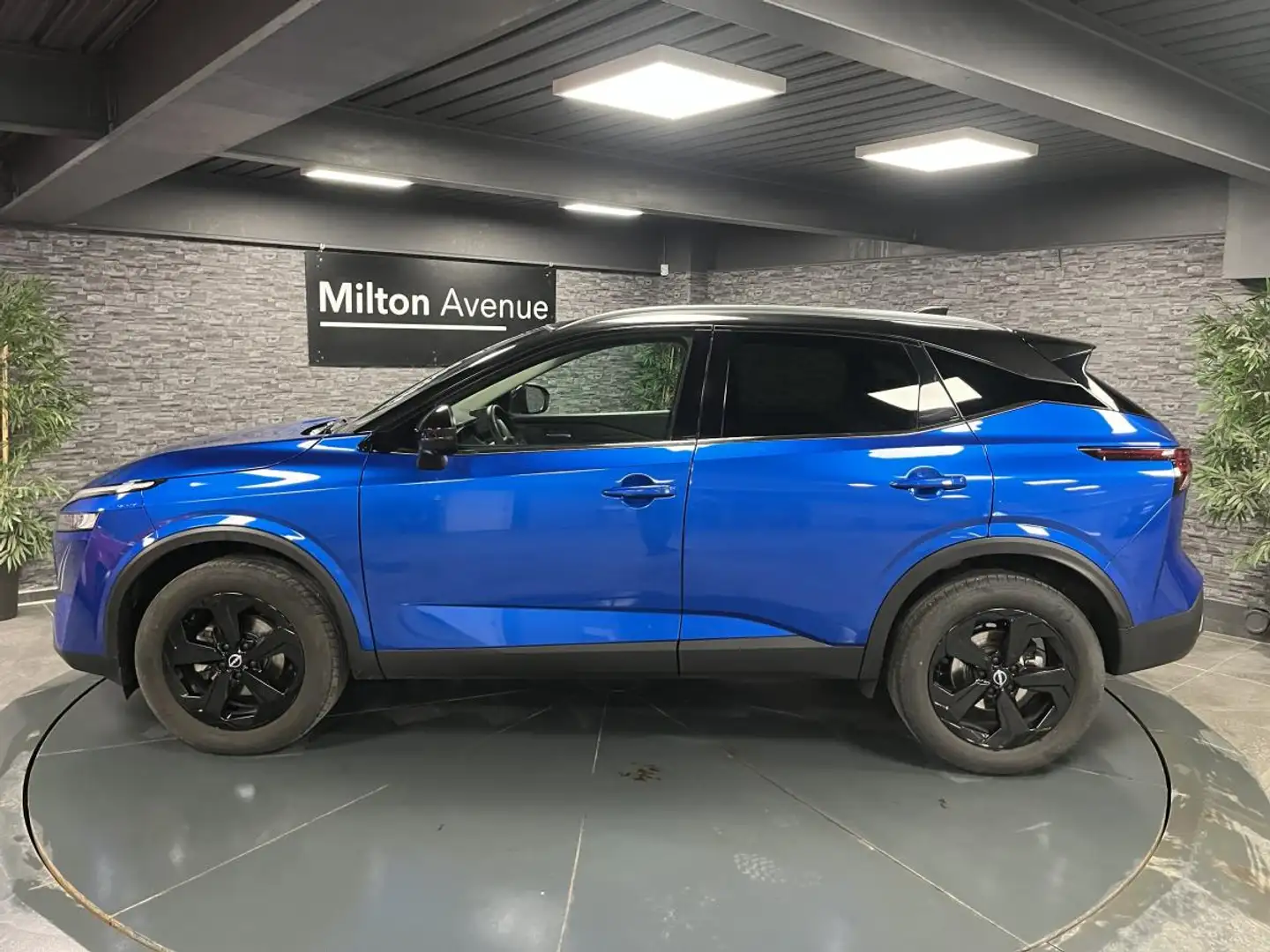 Nissan Qashqai Qashqai 1.3 Mild Hybrid 140 Shadow Bleu - 2