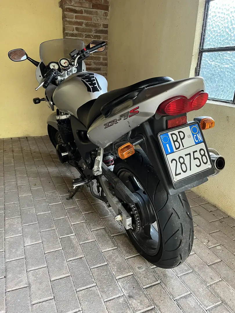 Kawasaki ZR - 7 s - 2