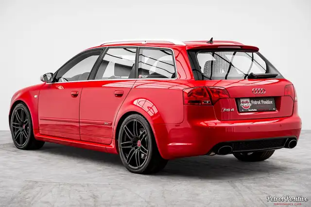 Audi RS4 view 26