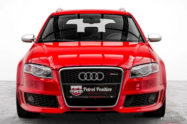 Audi RS4 view 9