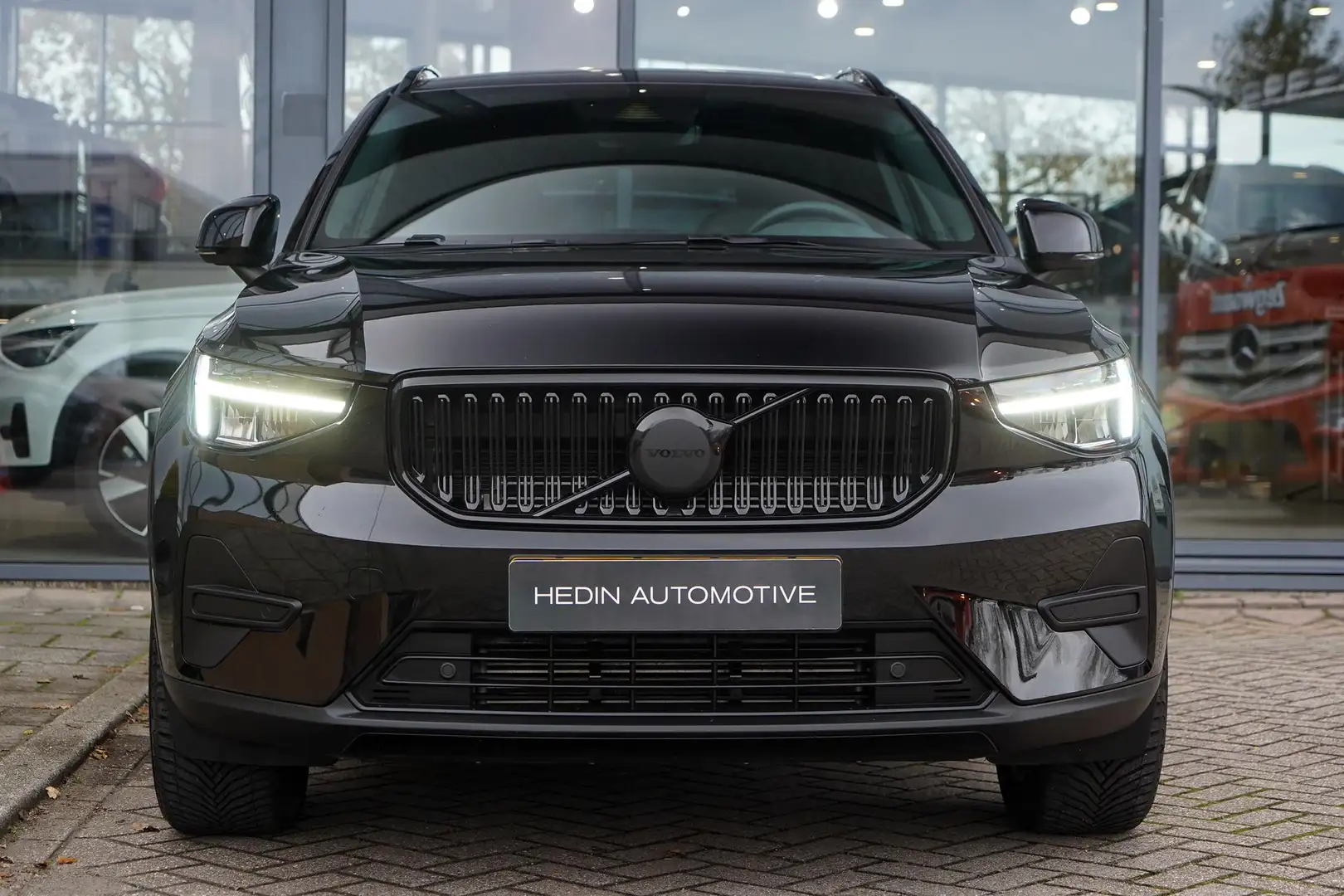 Volvo XC40 1.5 T4 Plug-in hybrid Plus Bright | Elek. Stoelen Zwart - 2