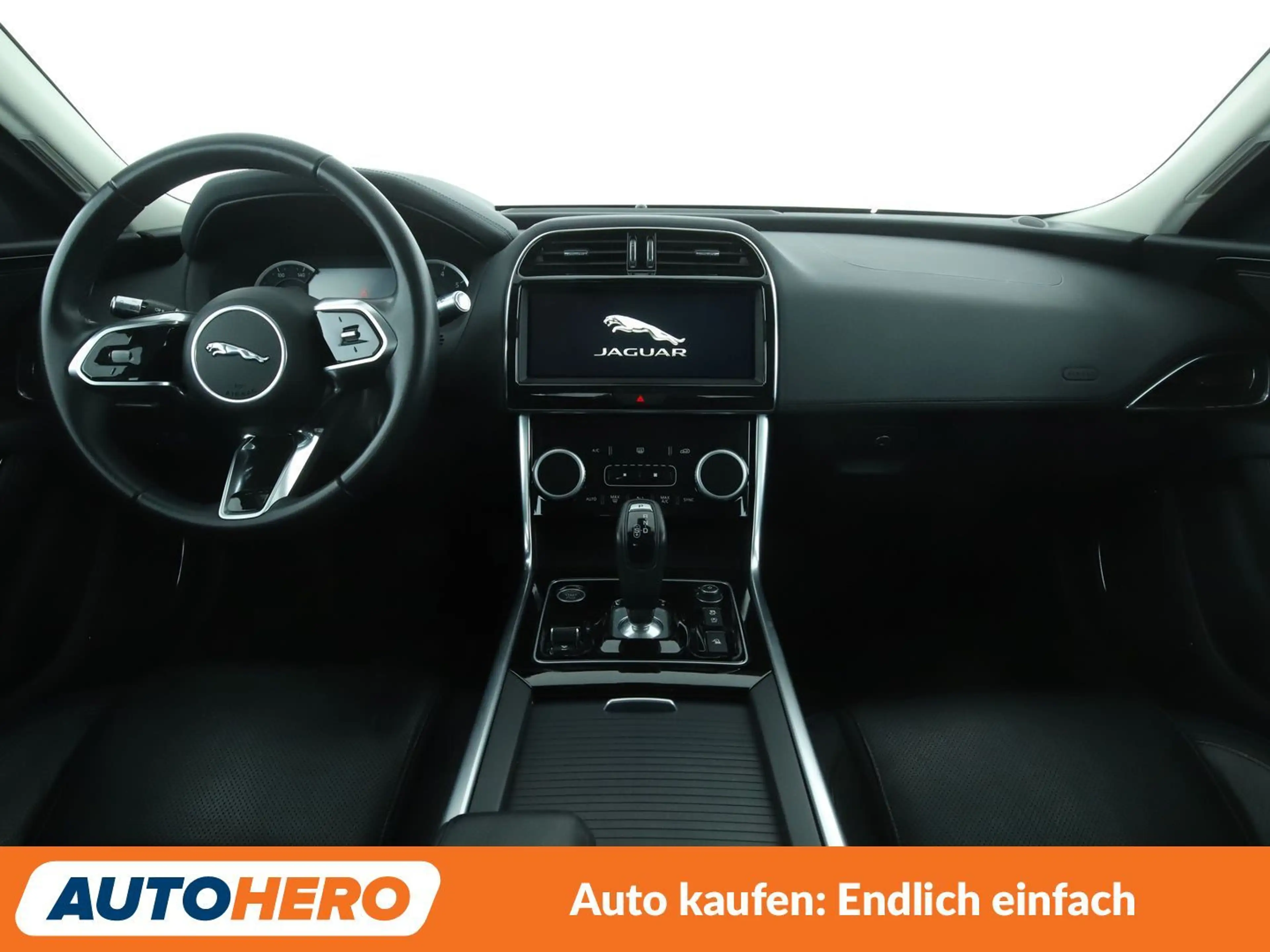 Jaguar XE 25t S Aut*NAVI*LED*TEMPO*CAM*PDC*KLIMA* — photo 12