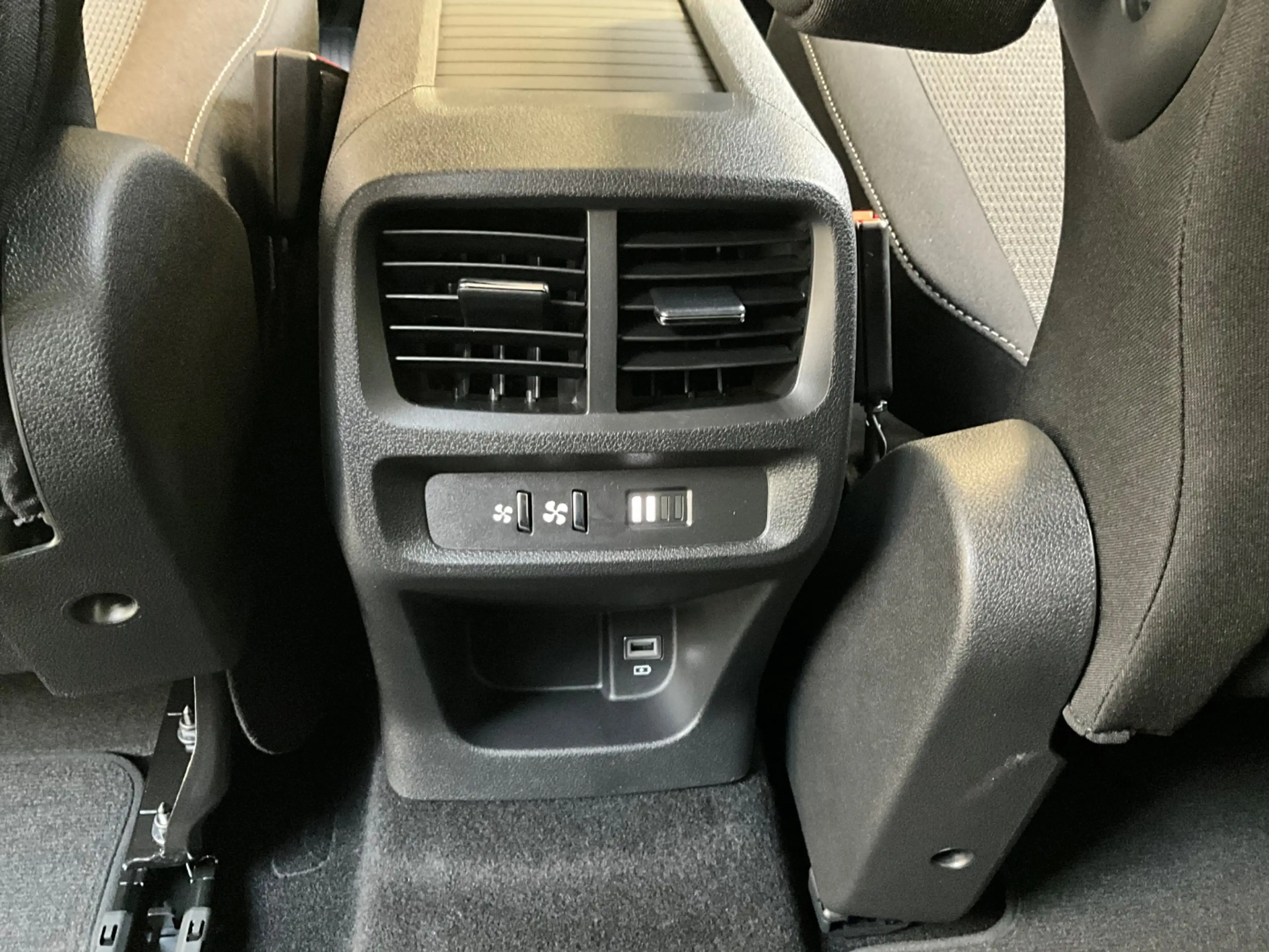 Toyota Proace City Verso 1.2l Teamplayer LED+2xKlima — photo 17
