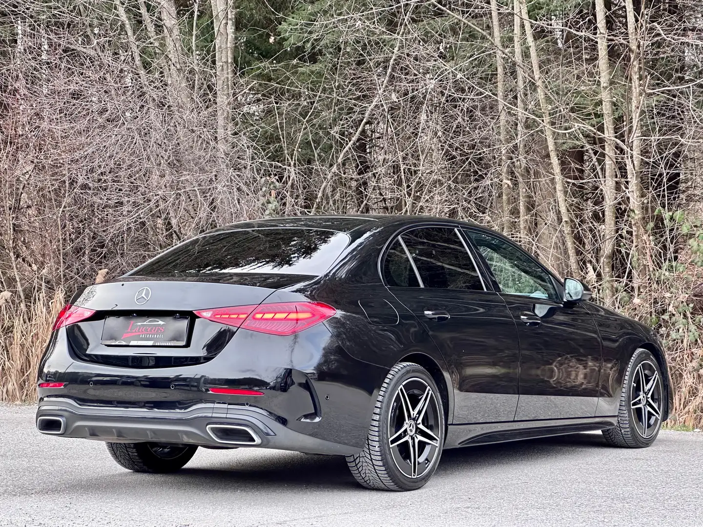 Mercedes-Benz C 200 d Limo AMG-Line Aut. 1HAND*NIGHT-PAKET*LED*LEDER* Schwarz - 2