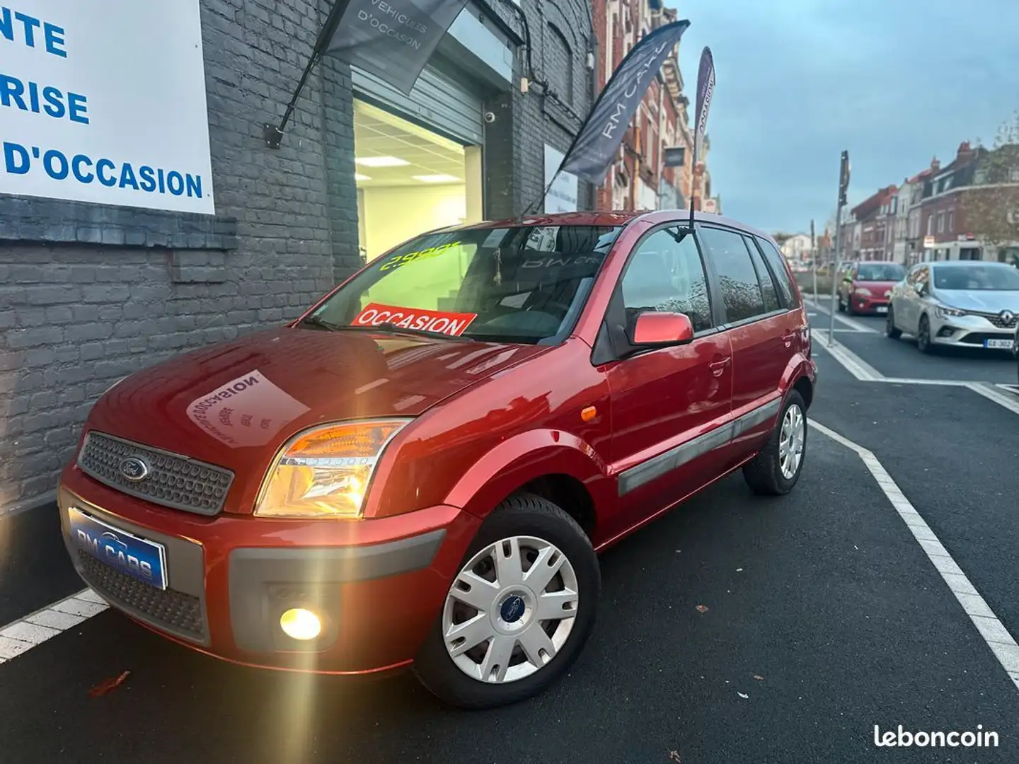 Ford Fusion 1.4 TDCI 70ch Rouge - 2
