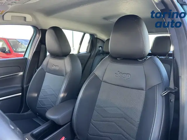 Jeep Avenger view 11