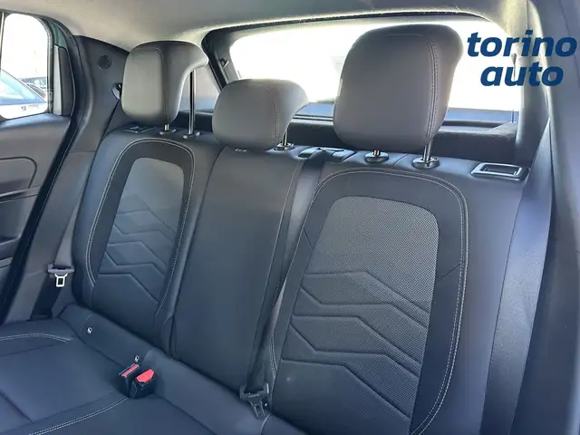 Jeep Avenger view 12