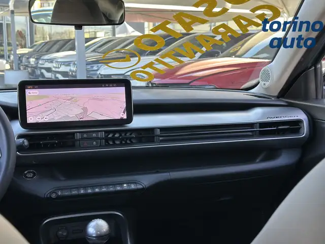Jeep Avenger view 15