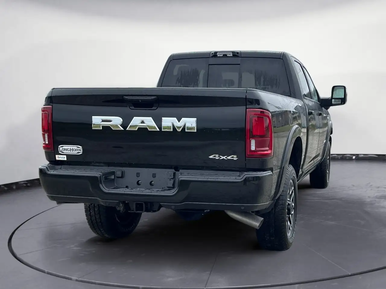 RAM 2500 снимка RAM 2500