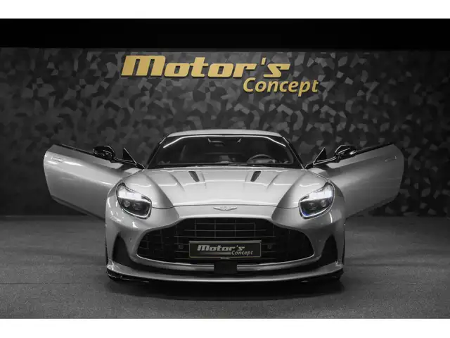 Aston Martin DB12 view 4